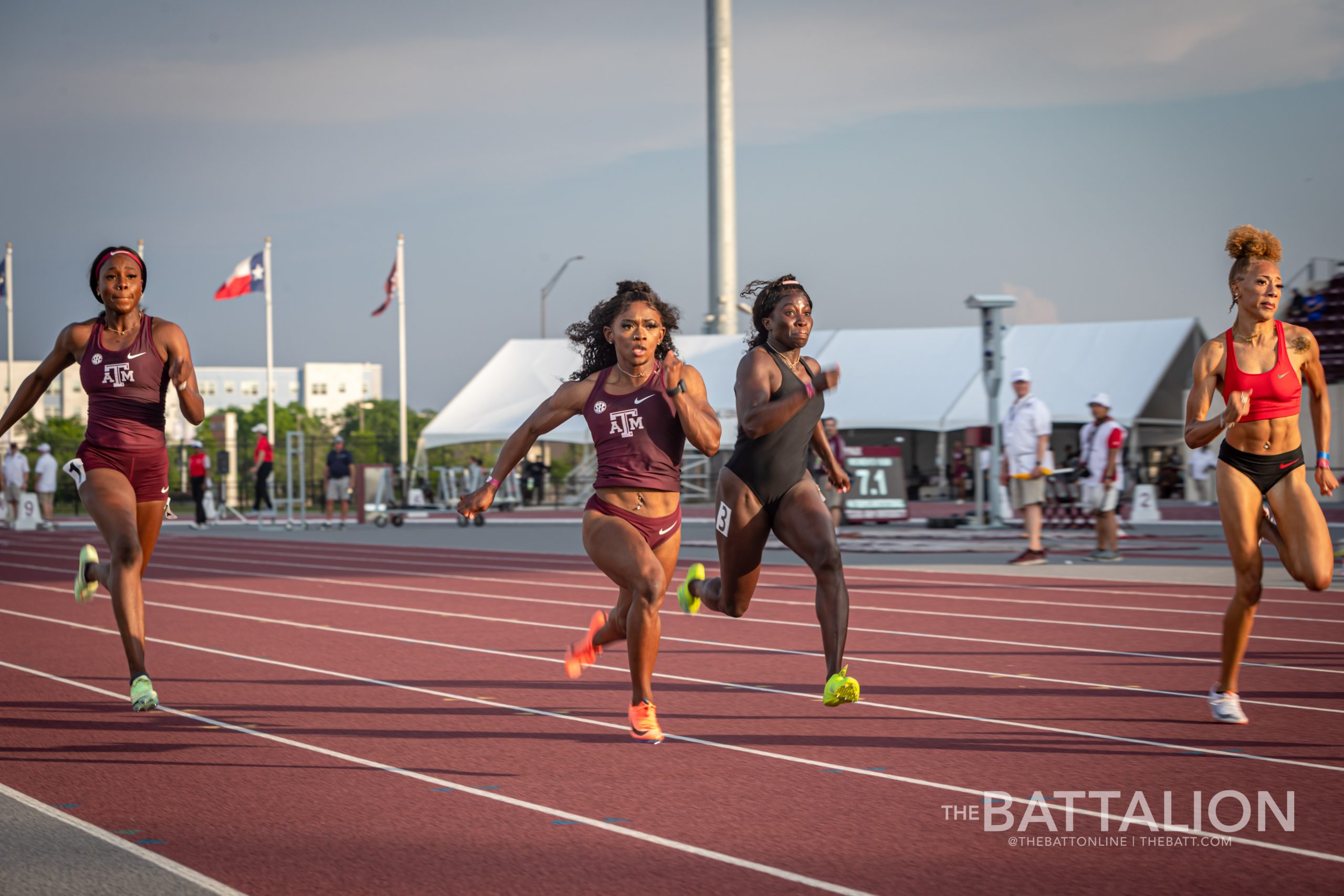 GALLERY: Track and Field vs. Alumni Muster