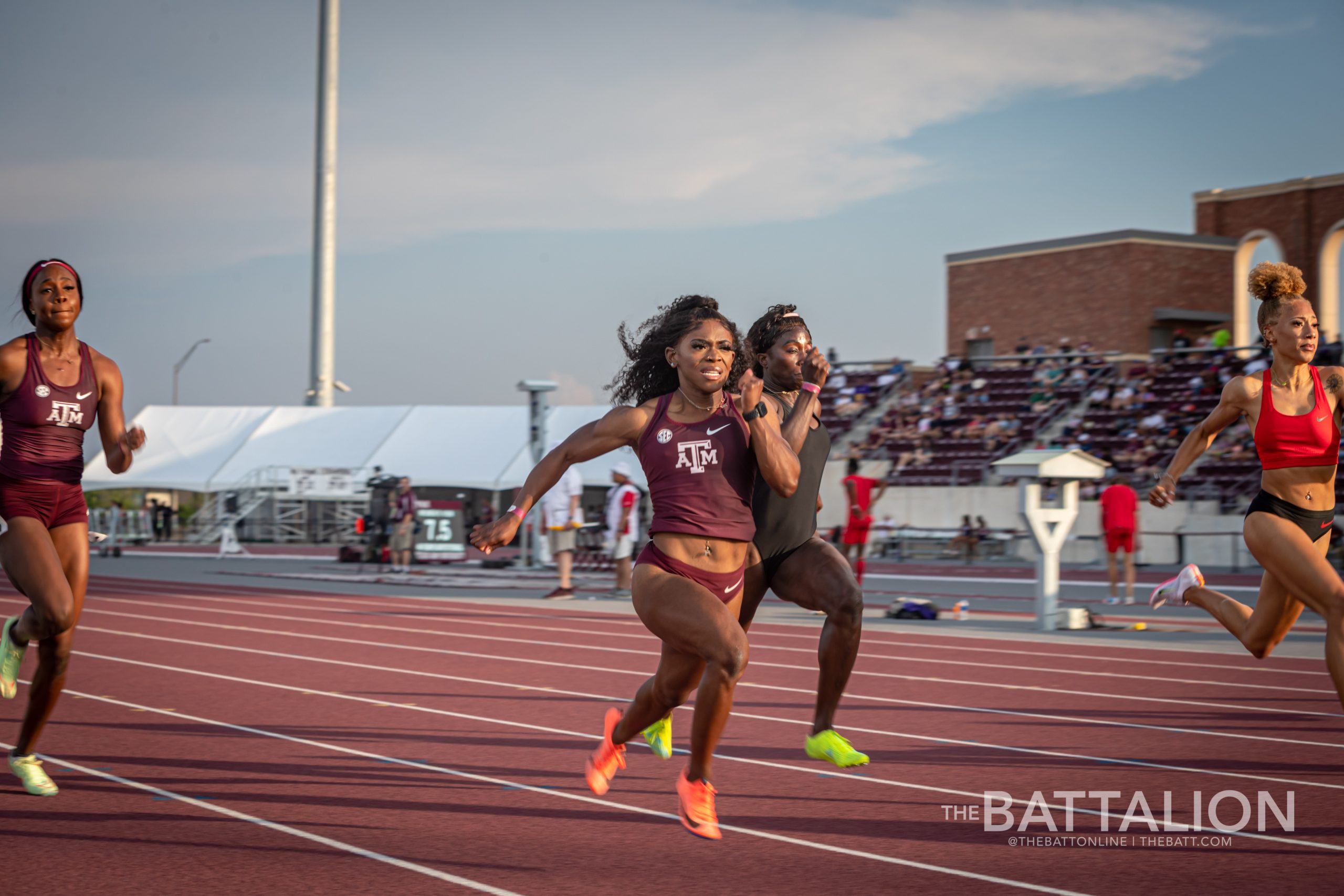 GALLERY: Track and Field vs. Alumni Muster