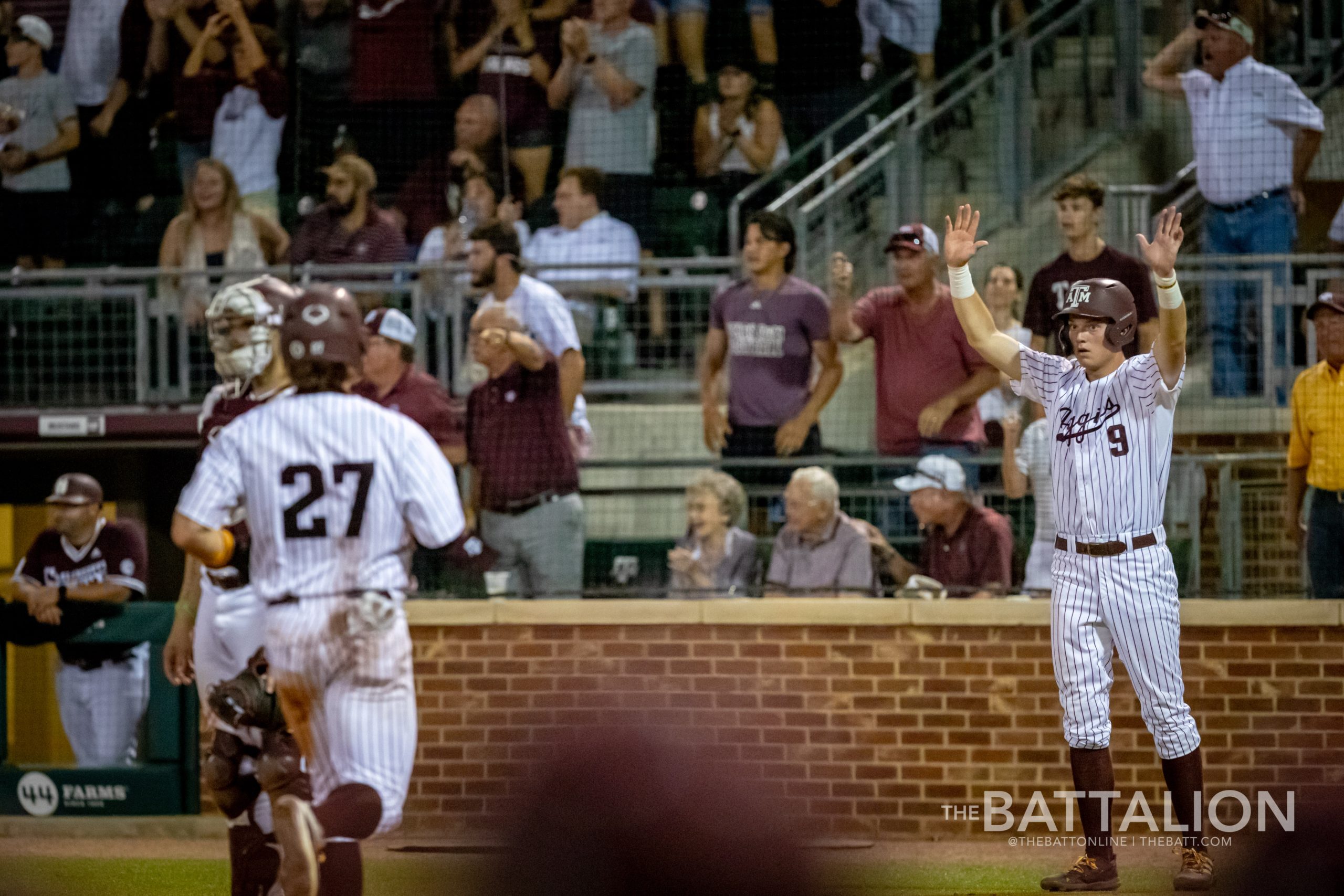 GALLERY: Baseball vs. Mississippi State (Game 1)