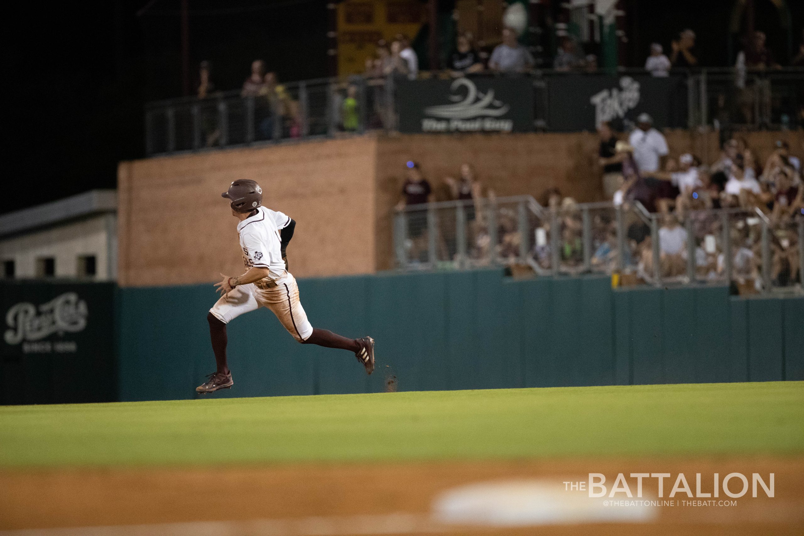 GALLERY: Baseball vs. Louisville (Game 1)