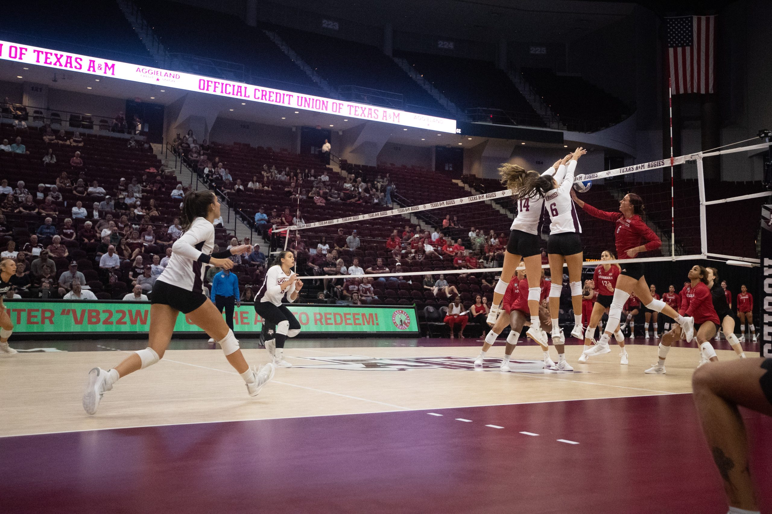 GALLERY%3A+Volleyball+vs.+Louisiana