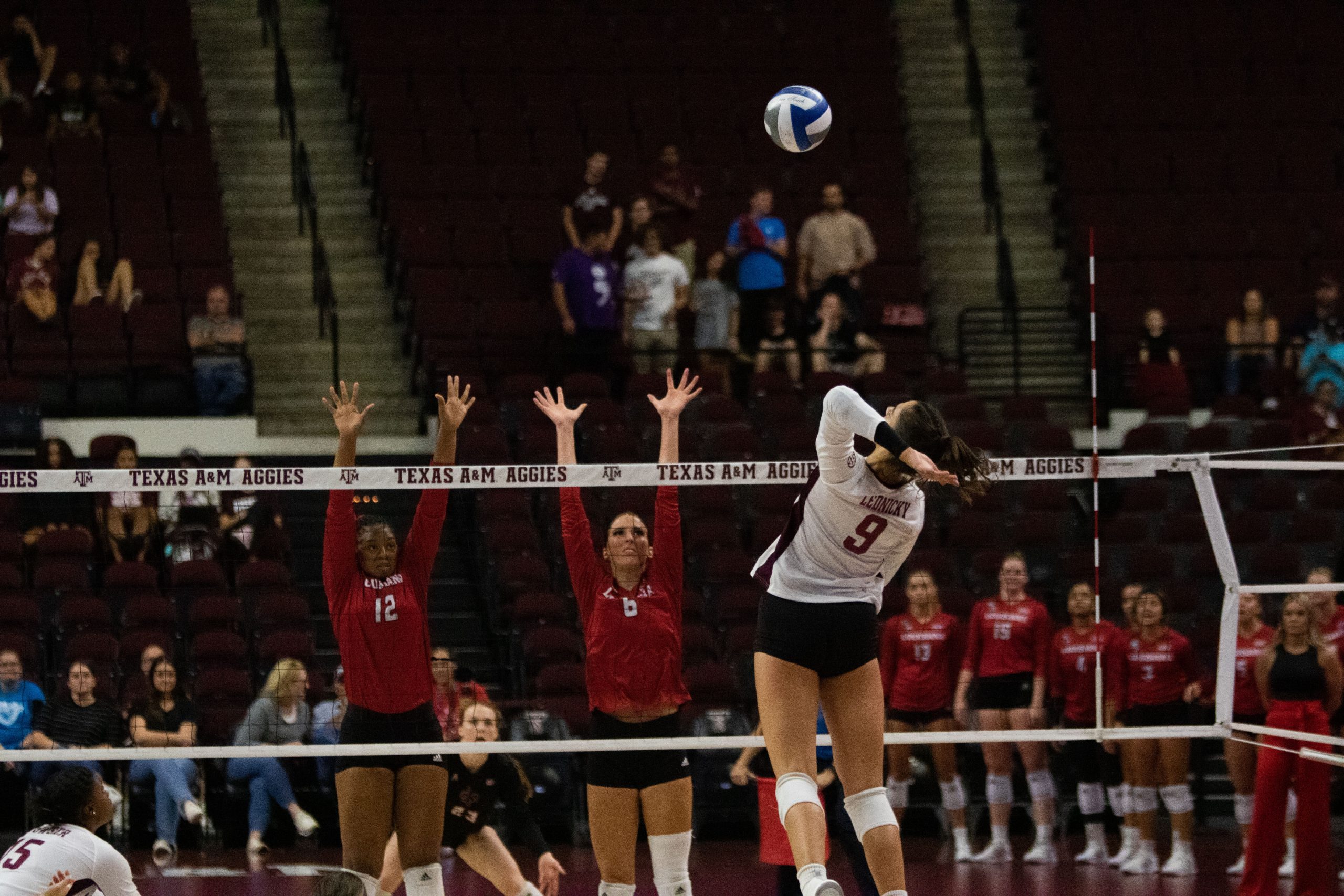 GALLERY%3A+Volleyball+vs.+Louisiana