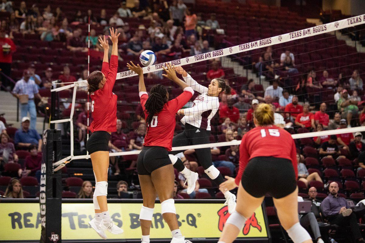 Graduate student OH Caroline Meuth (16) hits the ball past Louisiana at Reed Arena on Friday, Sep. 2, 2022.