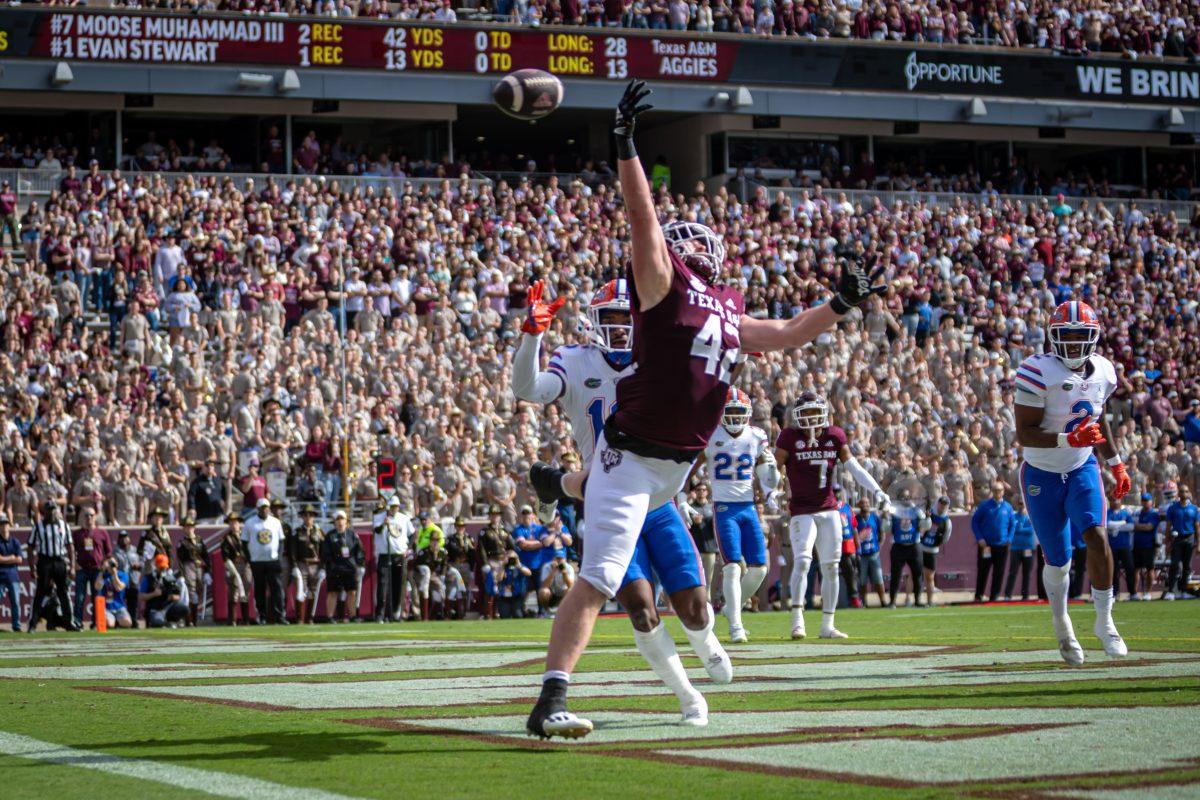 Senior TE Max Wright (42) is unable to complete a pass from sophomore QB Haynes King (13) during Texas A&Ms game against Florida at Kyle Field on Saturday, Nov. 5, 2022.