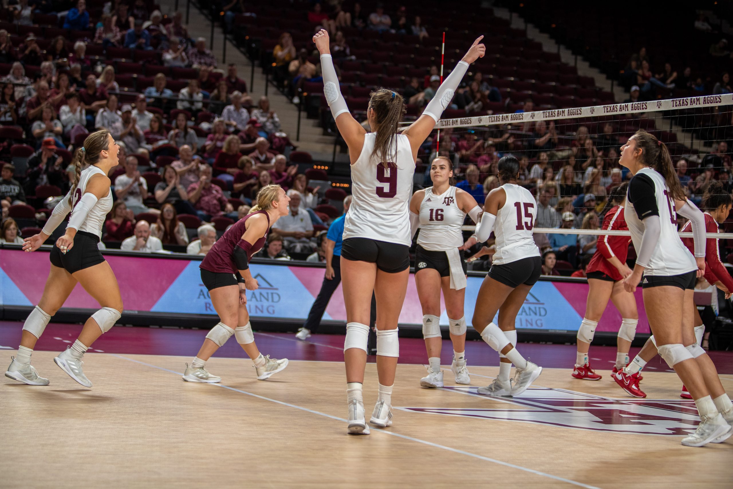 GALLERY%3A+Volleyball+vs.+Alabama