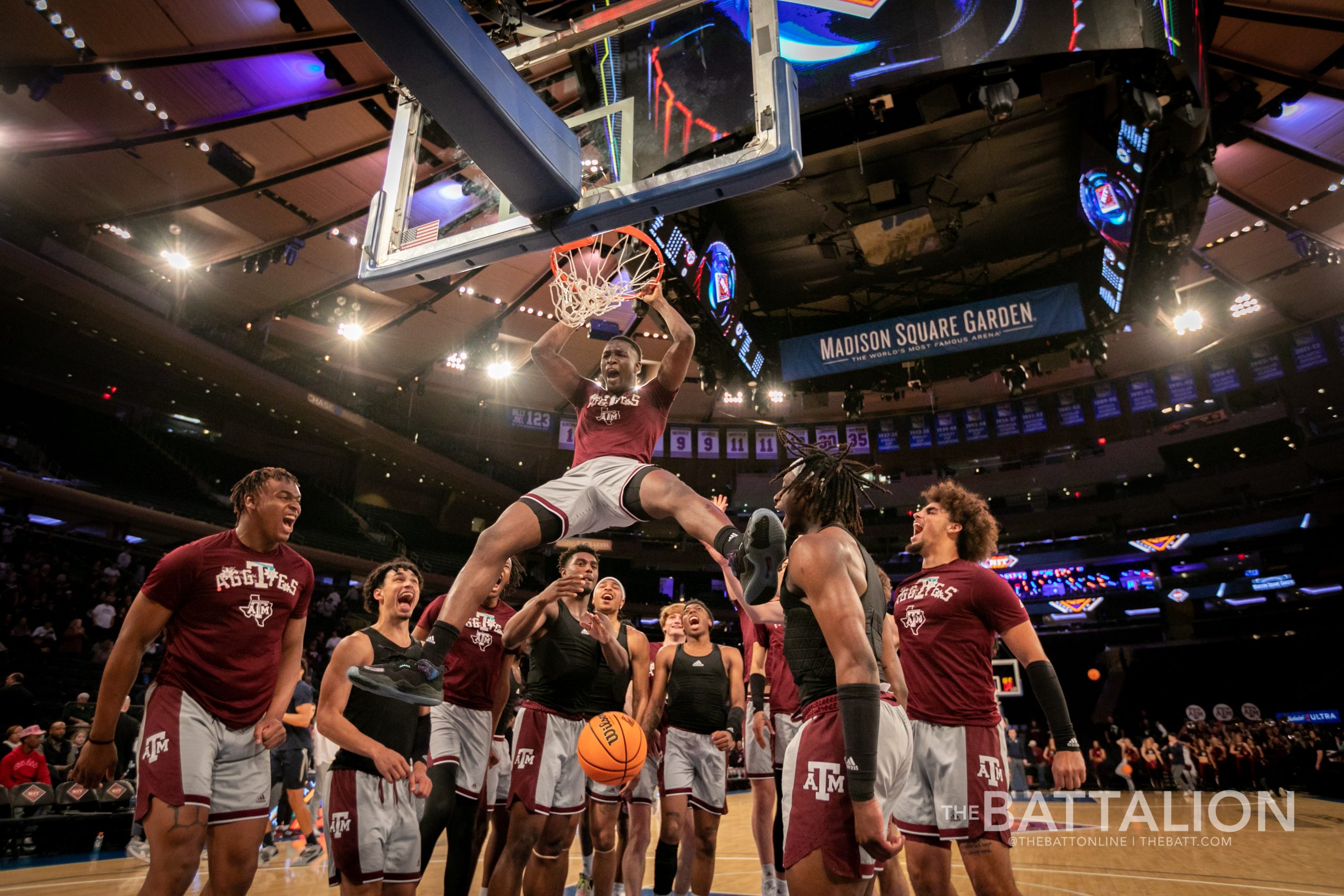 GALLERY: Men's Basketball vs. Xavier