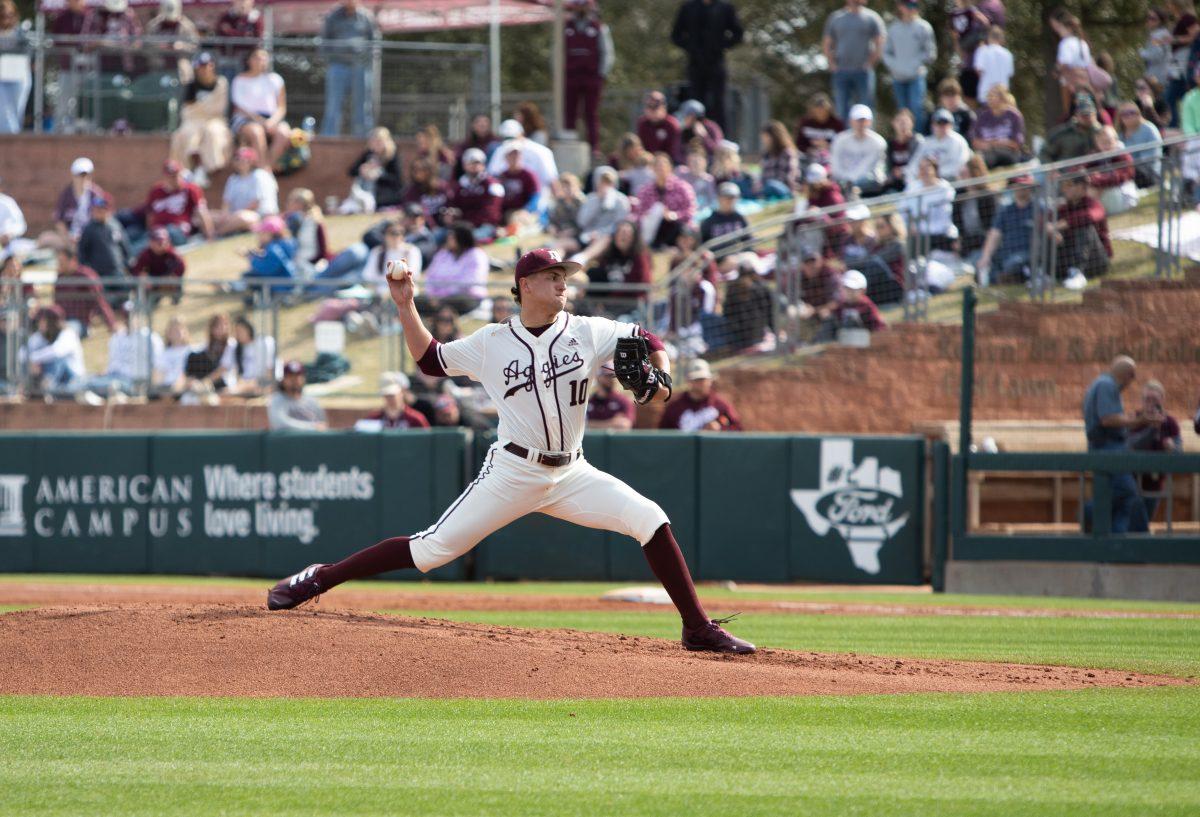 Sophomore RHP Chris Cortez (10) pitches against Seattle U at Blue Bell Park on Sunday, Feb. 19, 2023.
