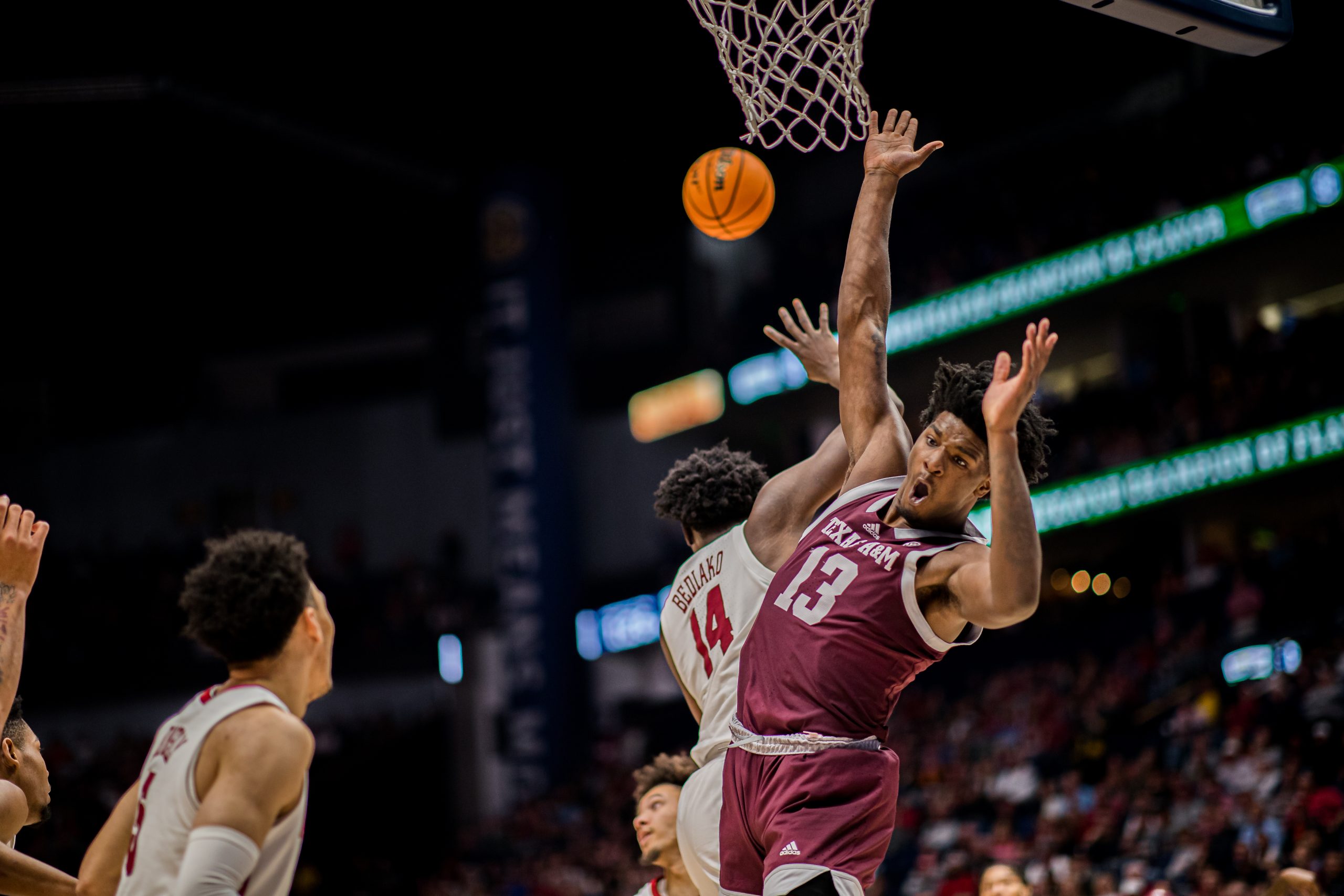 GALLERY: Men's Basketball vs. Alabama