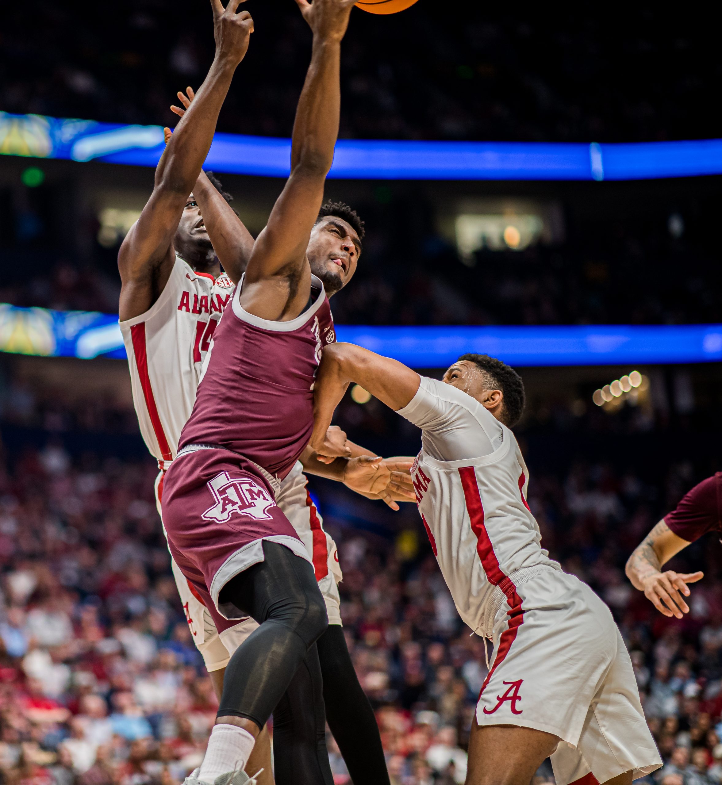 GALLERY: Men's Basketball vs. Alabama