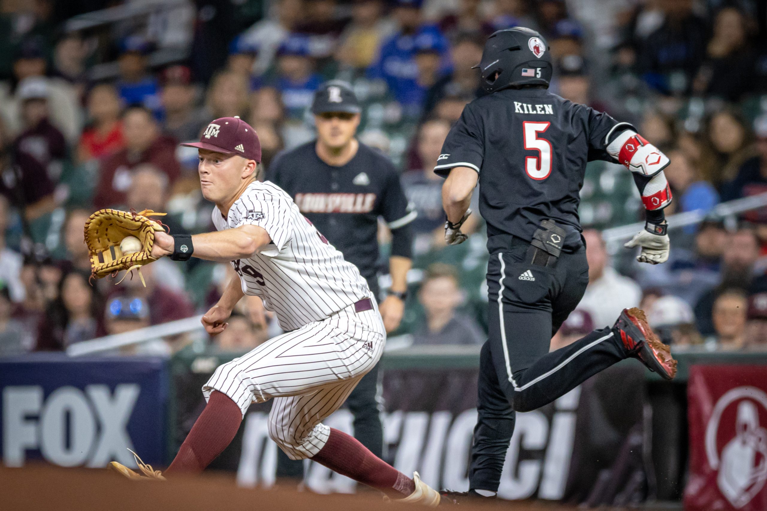 GALLERY: Baseball vs. Louisville