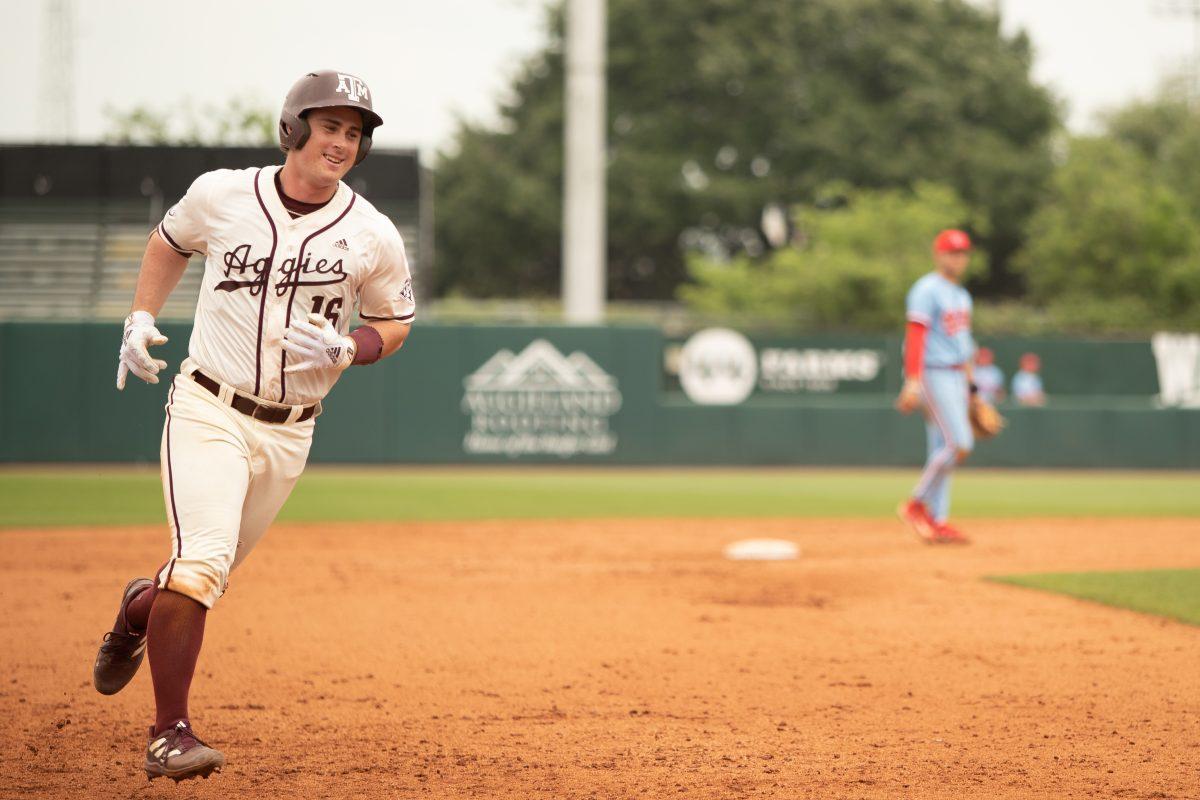 Junior UTL Ryan Targac (16) runs to 3rd base after hitting the walk off home run. during Texas A&Ms game against Ole Miss at Olsen Field on Sunday, April 2, 2023.