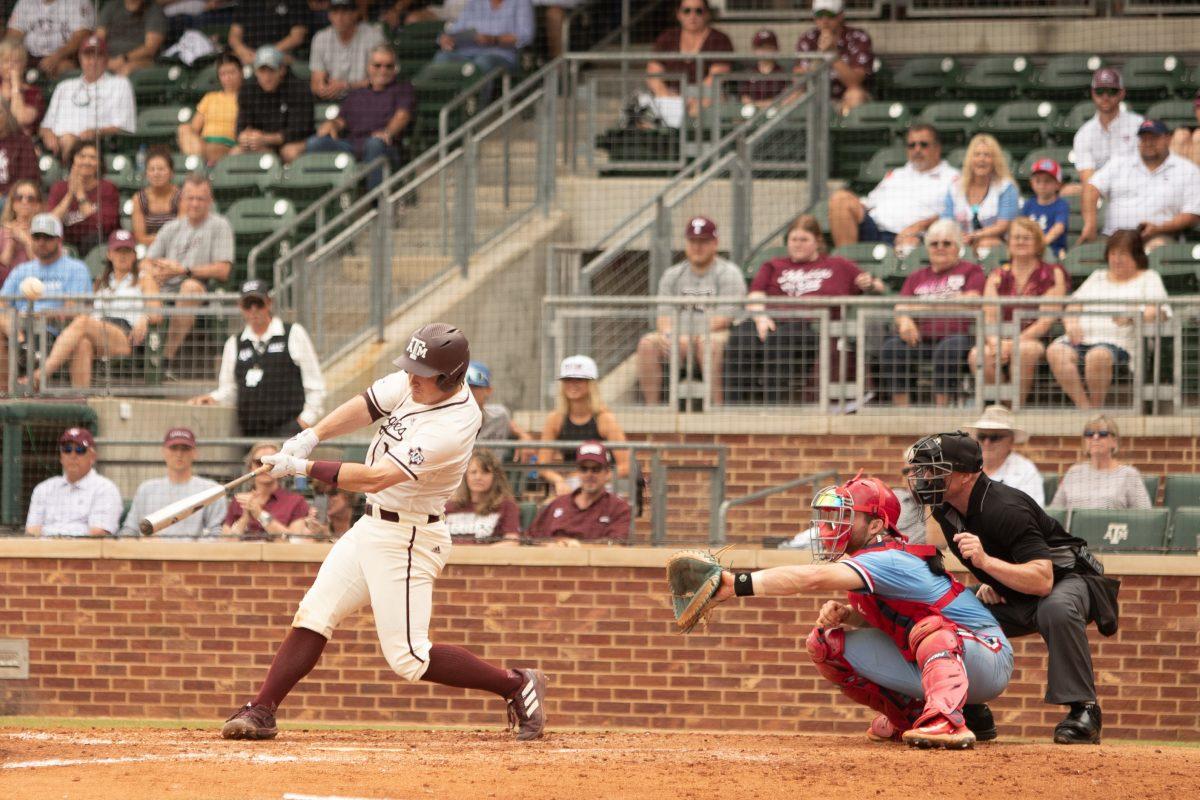 Junior UTL Ryan Targac (16) hits the home run RBI during Texas A&Ms game against Ole Miss at Olsen Field on Sunday, April 2, 2023.