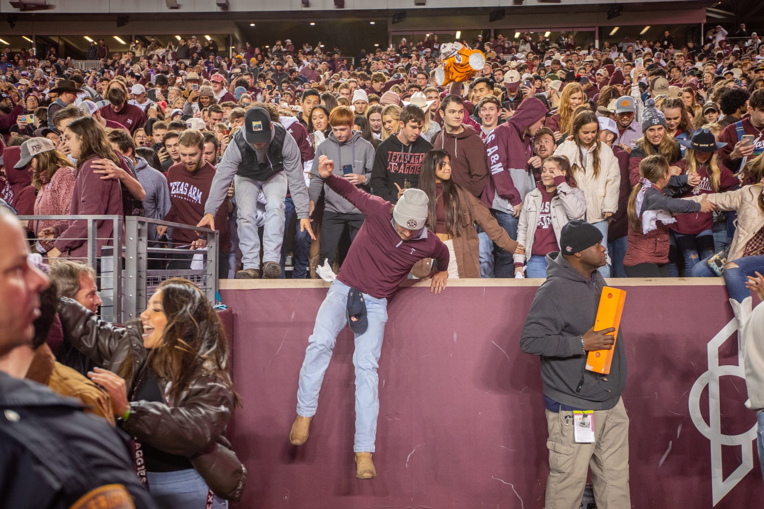 GALLERY: Football vs. LSU