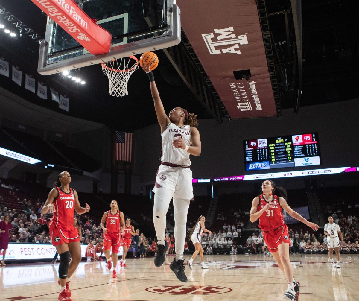 <p>Freshman F Janiah Barker (2) makes a layup during A&M's game at Reed Arena on Sunday, Jan. 22, 2022.</p>