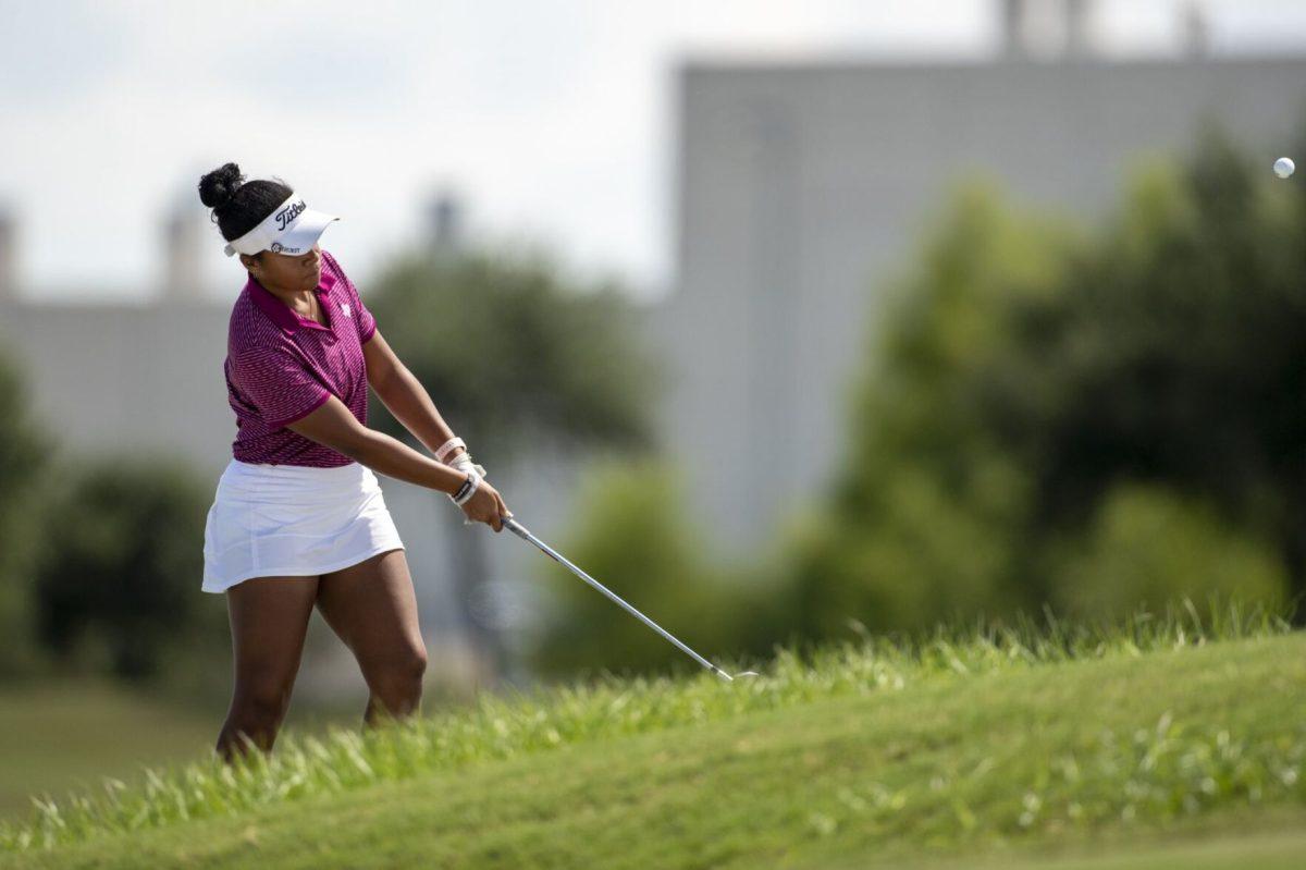 <p>Sophomore <strong>Zoe Slaughter</strong> tied for ninth at the MountainView Collegiate tournament on Friday, March 19 through Sunday, March 21 at <span id=