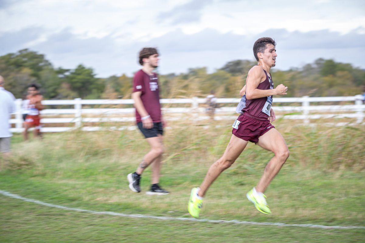 Junior+Eric+Casarez+runs+during+the+mens+10k+during+the+NCAA+Division+I+South+Central+Regional+at+the+Watts+Cross+Country+Course+on+Friday%2C+Nov.+11%2C+2022.
