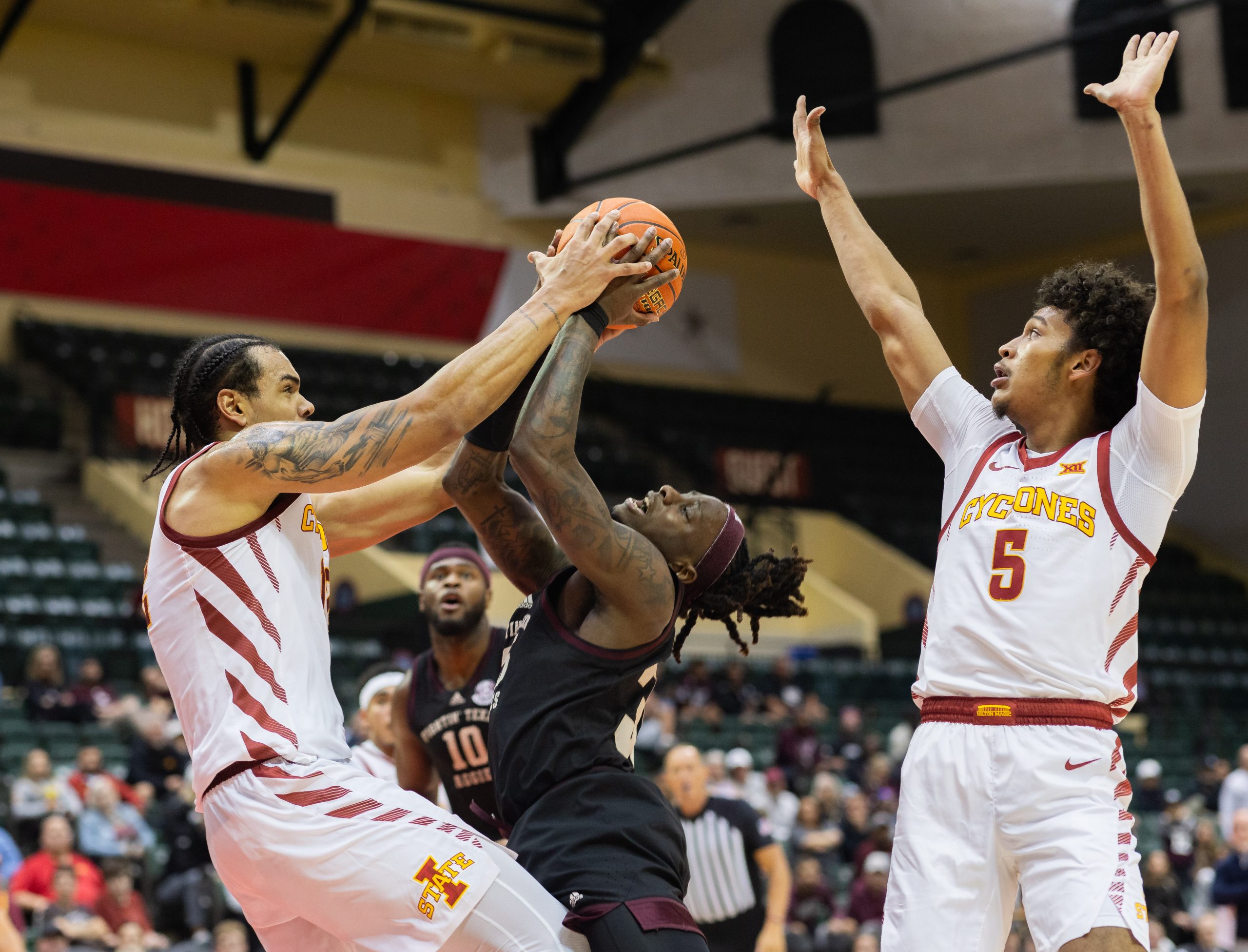 GALLERY%3A+Mens+Basketball+vs+Iowa+State