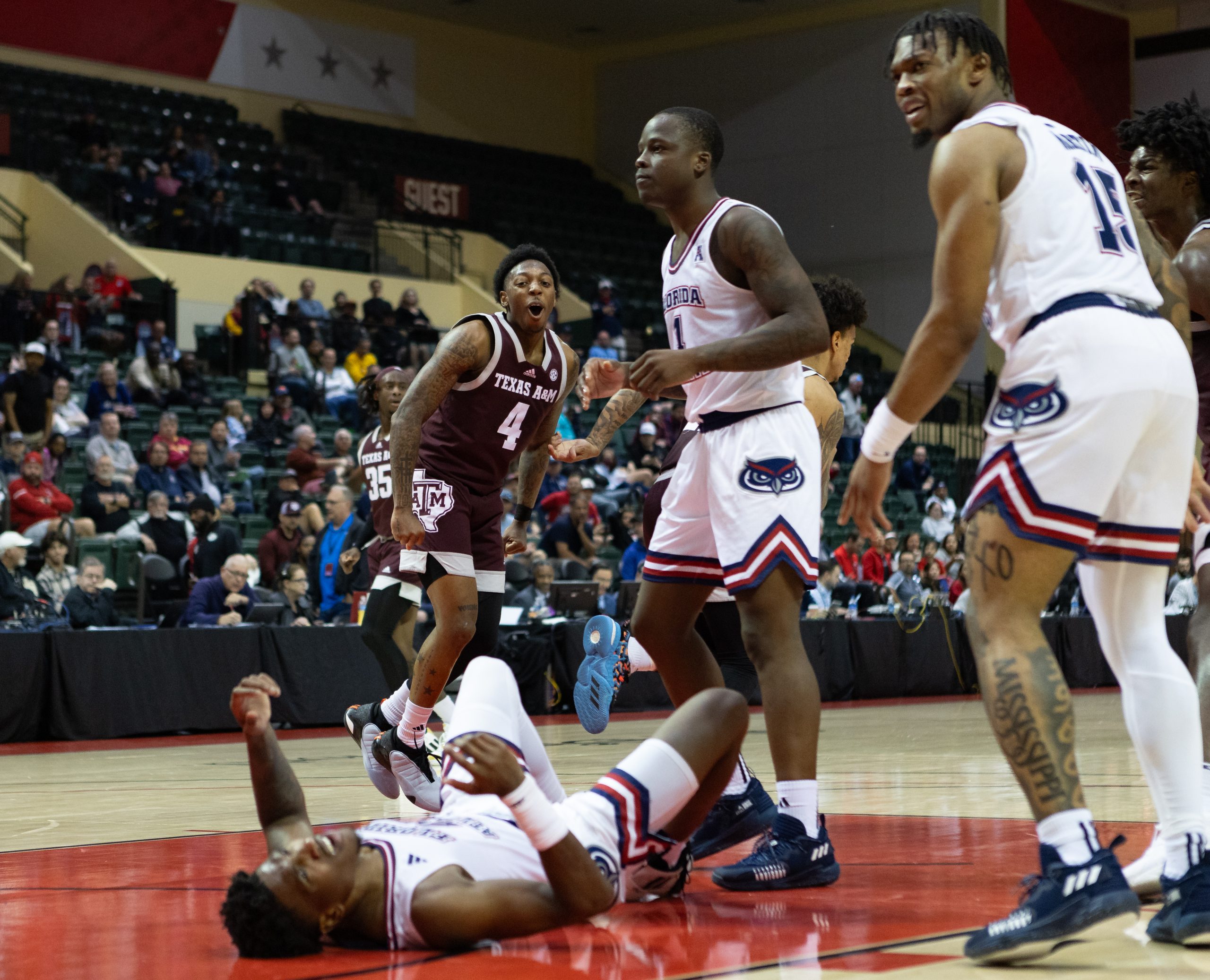 GALLERY: Men's Basketball vs FAU