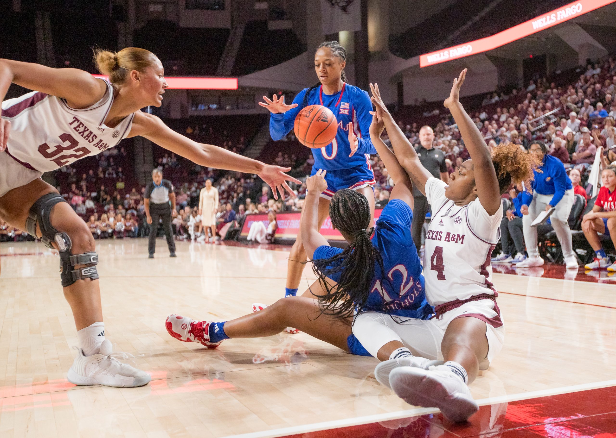 GALLERY: Women's Basketball vs. Kansas