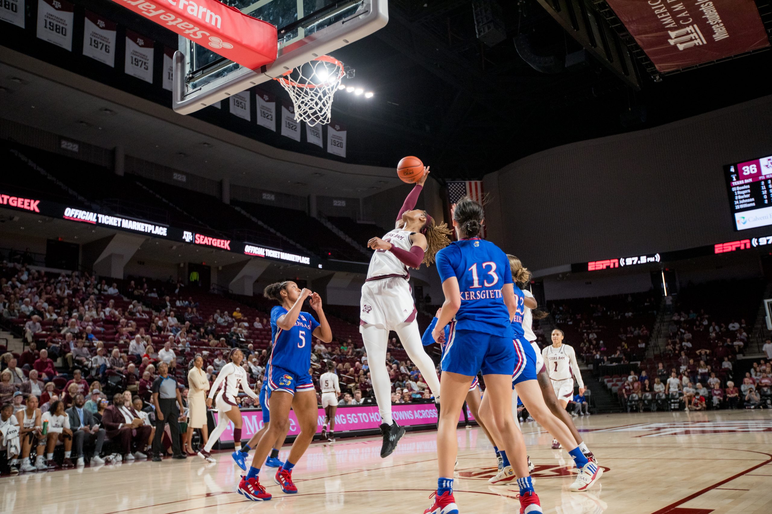 GALLERY: Women's Basketball vs. Kansas