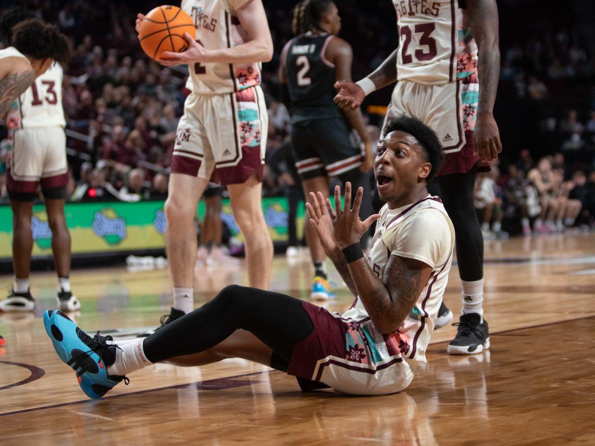 Texas A&amp;M Aggies guard Wade Taylor IV (4) talking to a ref during Texas A&amp;M’s game against Tennessee on Saturday, Feb. 10, 2024, at Reed Arena. (Hannah Harrison/The Battalion)