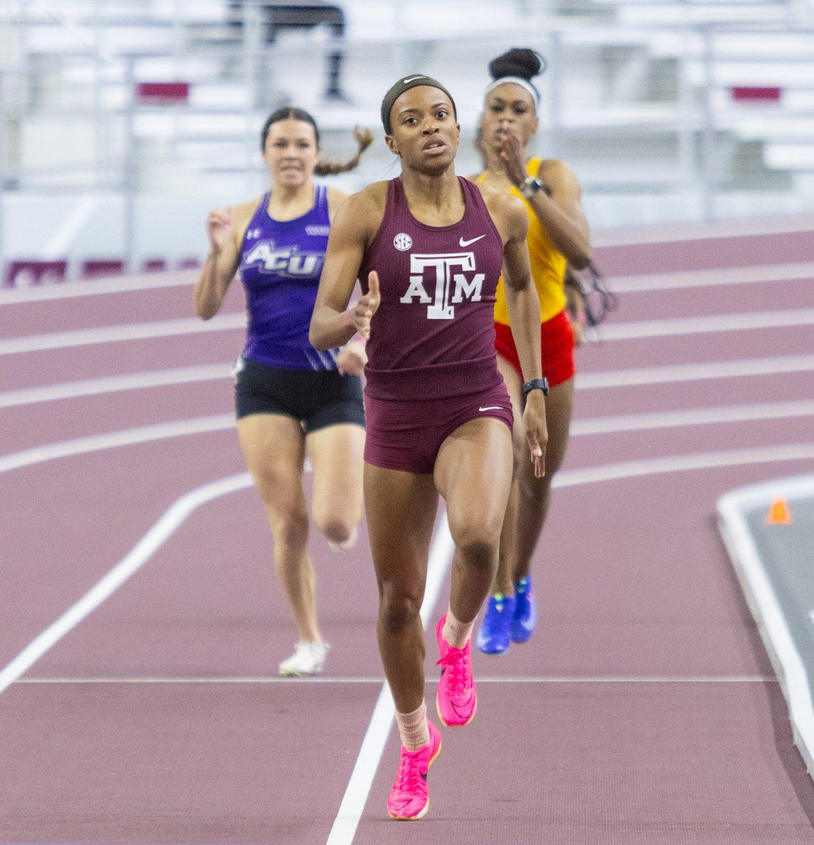 Kennedy Wade competing in the 400M Finals during Texas A&Ms Track and Field vs Charlie Thomas Invitational on Friday, Feb. 2, 2024 at Faksen Indoor Track . (Hannah Harrison/The Battalion)