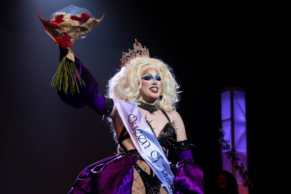 Drag+queen+Hanna+Santanna+smiling+at+the+crowd+after+being+crowned+Queen+of+Draggieland+at+the+Draggieland+show+in+Rudder+Theater%2C+Thursday+March+28%2C+2024.+%28Ashely+Bautista%2FThe+Battalion%29
