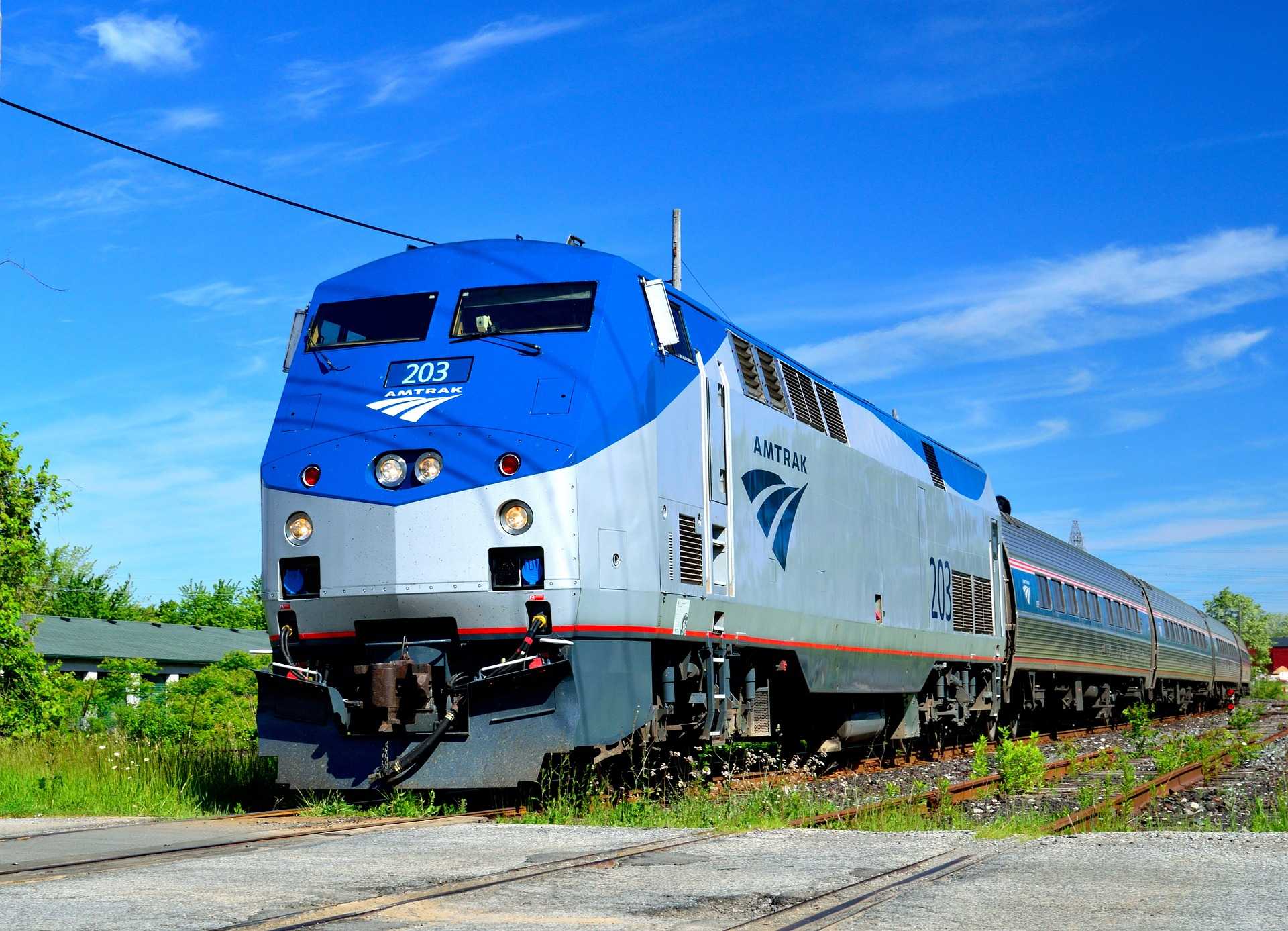Amtrak recently proposed new passenger routes that would connect Bryan to Dallas and Houston. The Brazos Valley should welcome Amtrak to the College Station/Bryan area. (Photo via 70154/Pixabay)