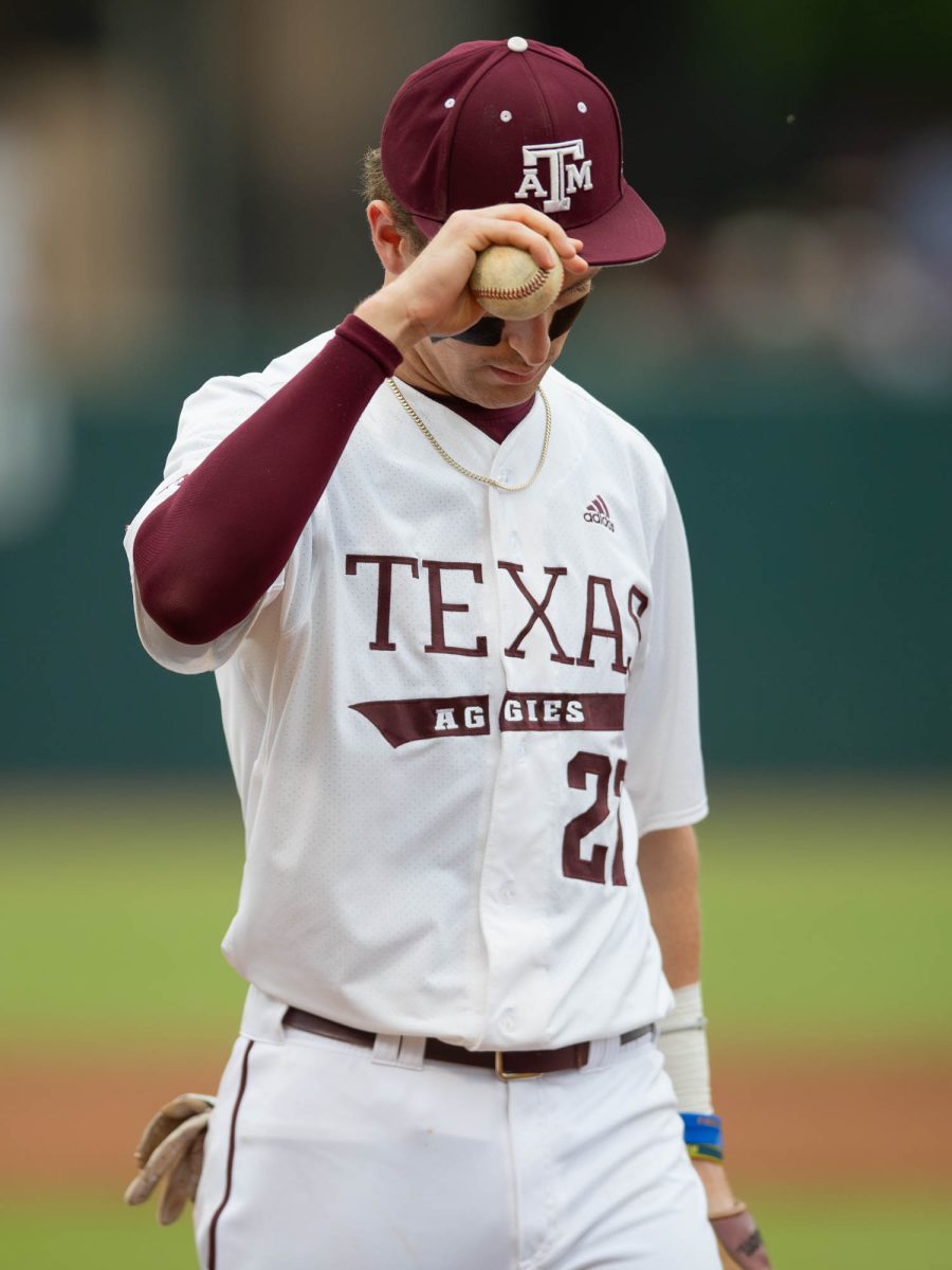 Texas+A%26amp%3BM+infielder+Ted+Burton+%2827%29+was+onto+the+field+during+Texas+A%26amp%3BM%E2%80%99s+game+against+The+University+of+Houston+on+Tuesday%2C+April+23%2C+2024+at+Olsen+Field+%28Hannah+Harrison%2FThe+Battalion%29