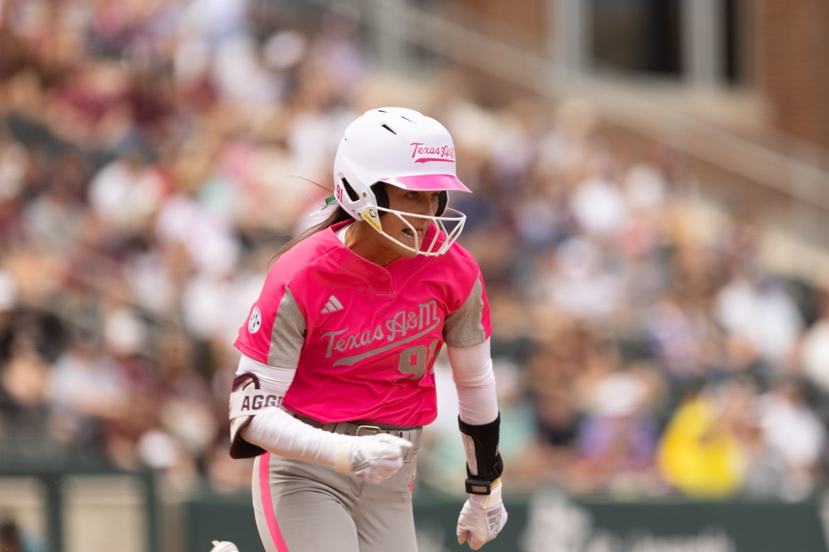 Junior OF Kramer Eschete (91) runs to first base during Texas A&Ms game against Kentucky on April 7th, 2024 at Davis Diamond. (Jaime Rowe/The Battalion)