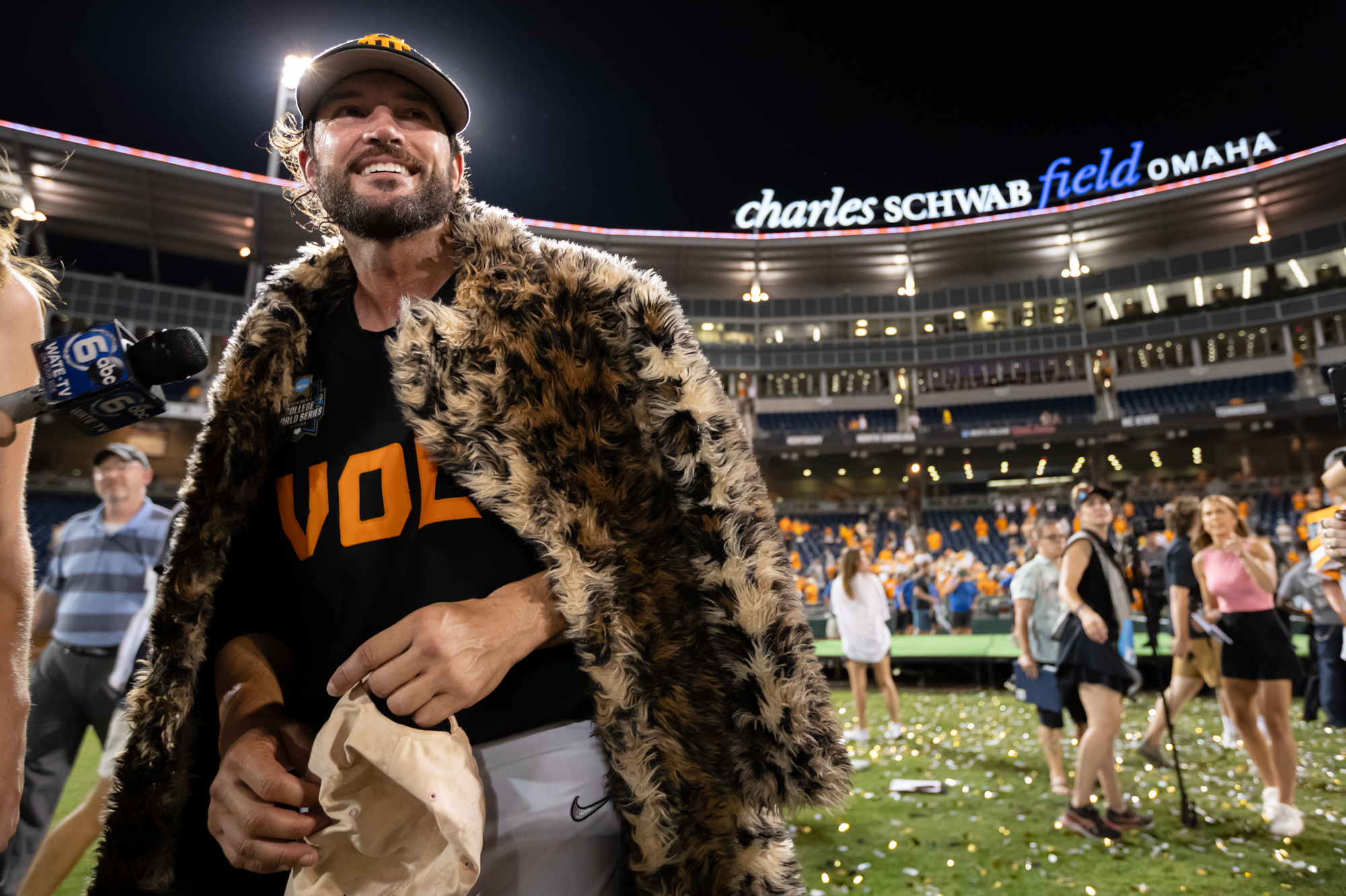 GALLERY: Baseball vs. Tennessee (NCAA Men's College World Series)