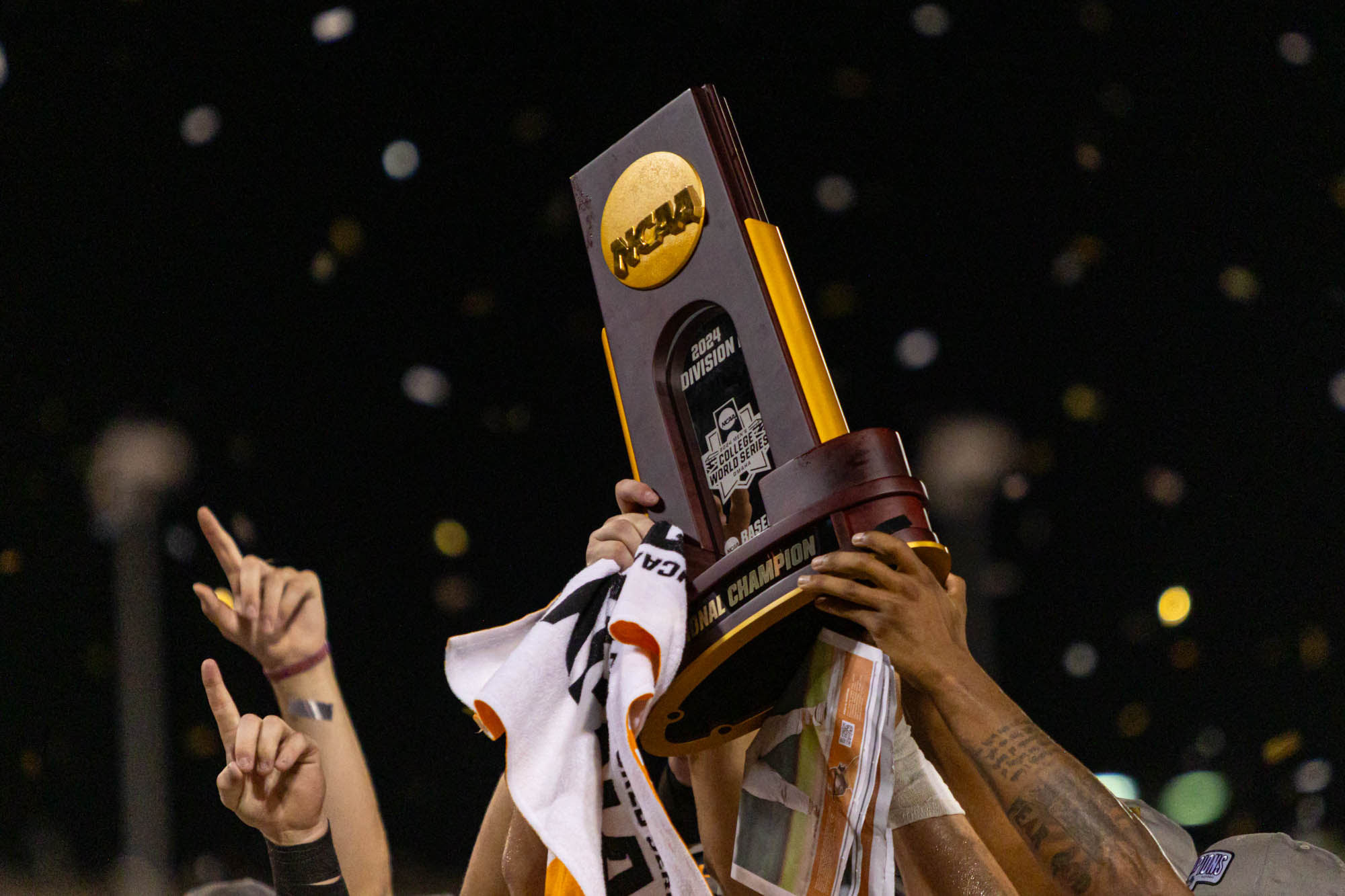 GALLERY: Baseball vs. Tennessee (NCAA Men's College World Series)