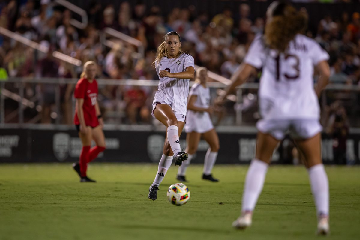 Texas A&amp;M goalkeeper Sydney Fuller (0) passes to midfielder Mia Pante (13) during Texas A&amp;M's game against Fairfield at Ellis Field on Saturday, Aug 24, 2024 (Adriano Espinosa/The Battalion).