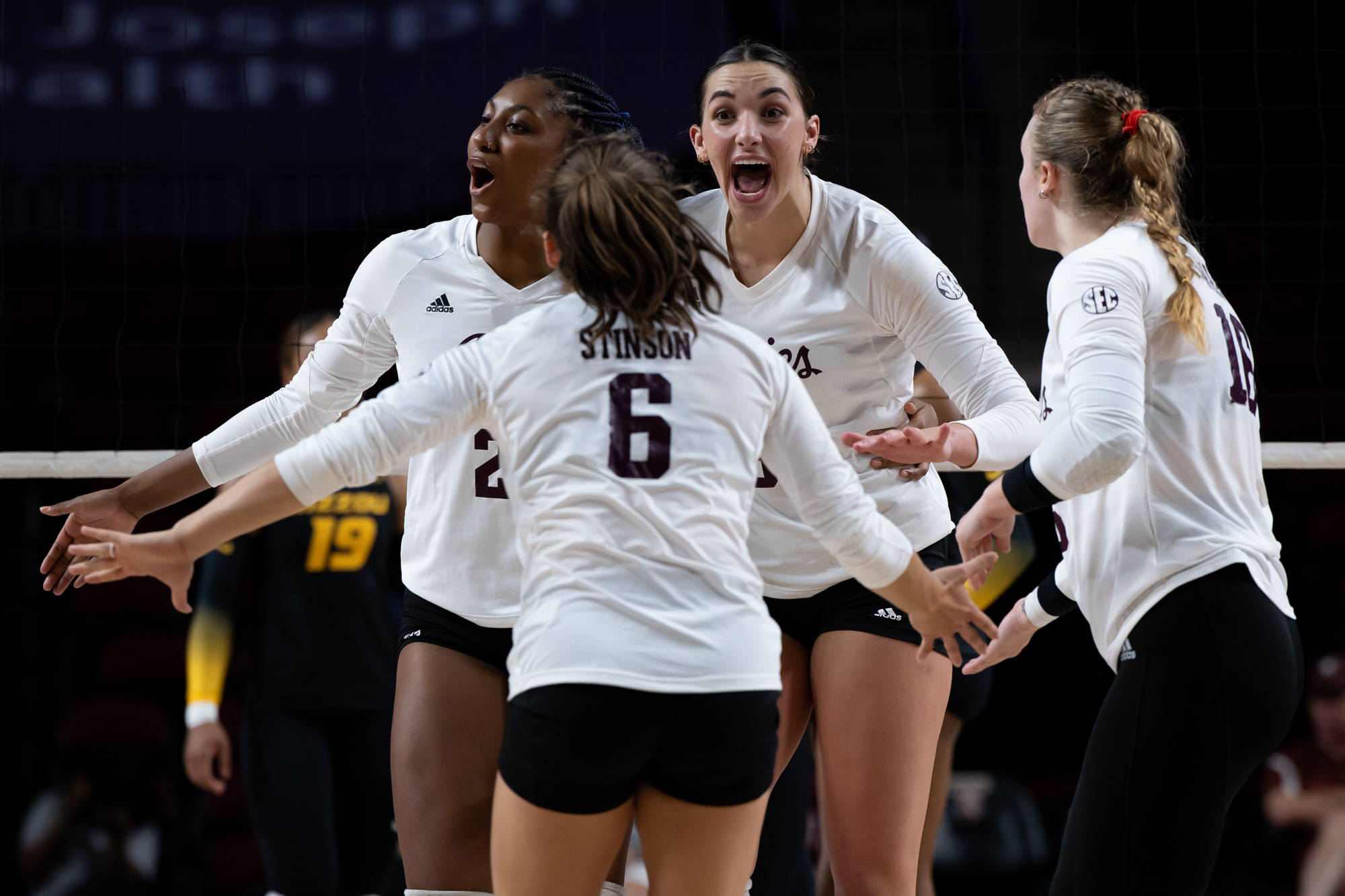 GALLERY: Volleyball vs. Mizzou