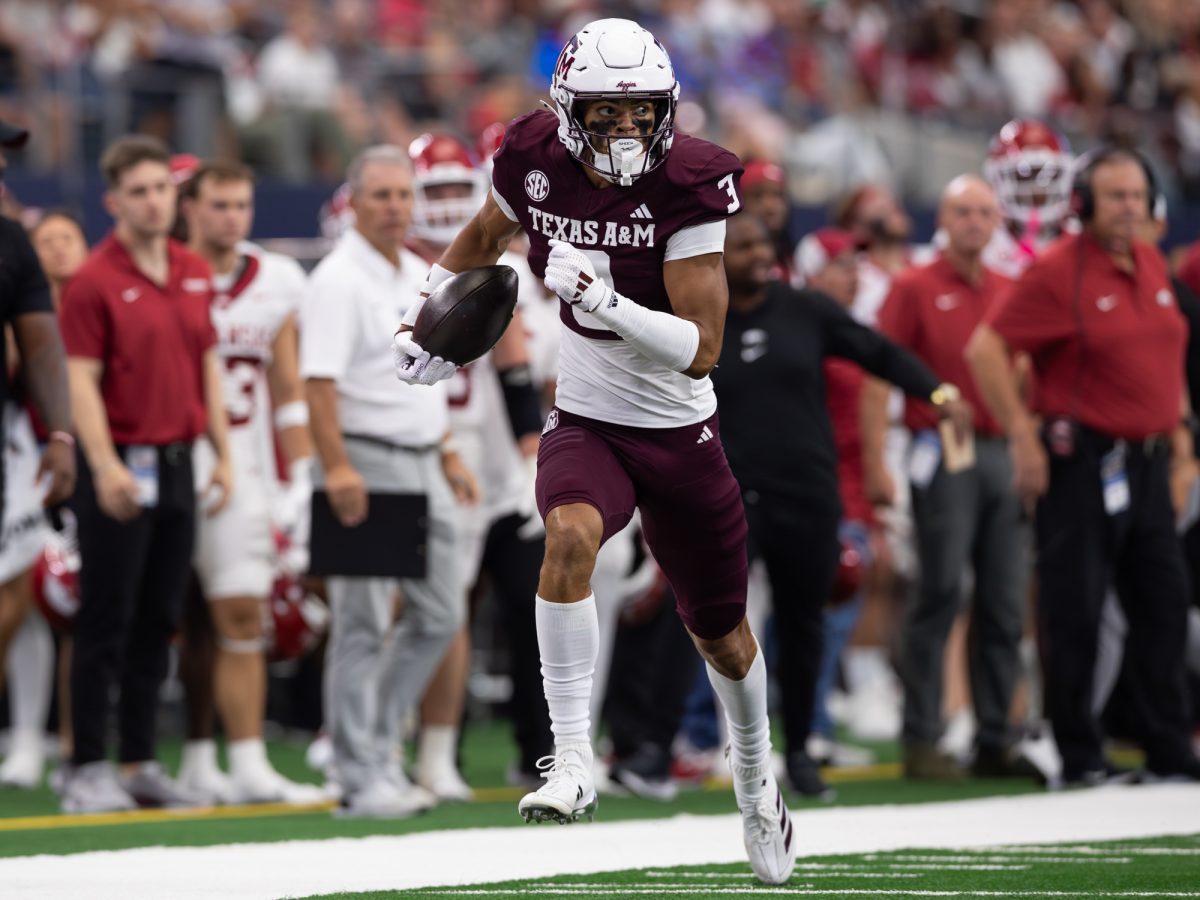 Texas A&amp;M Aggies wide receiver Noah Thomas (3) runs the ball for a touchdown during Texas A&amp;M’s game against Arkansas at the Southwest Classic at AT&amp;T Stadium in Arlington, Texas on Saturday, Sept. 28, 2024. (Hannah Harrison/The Battalion)