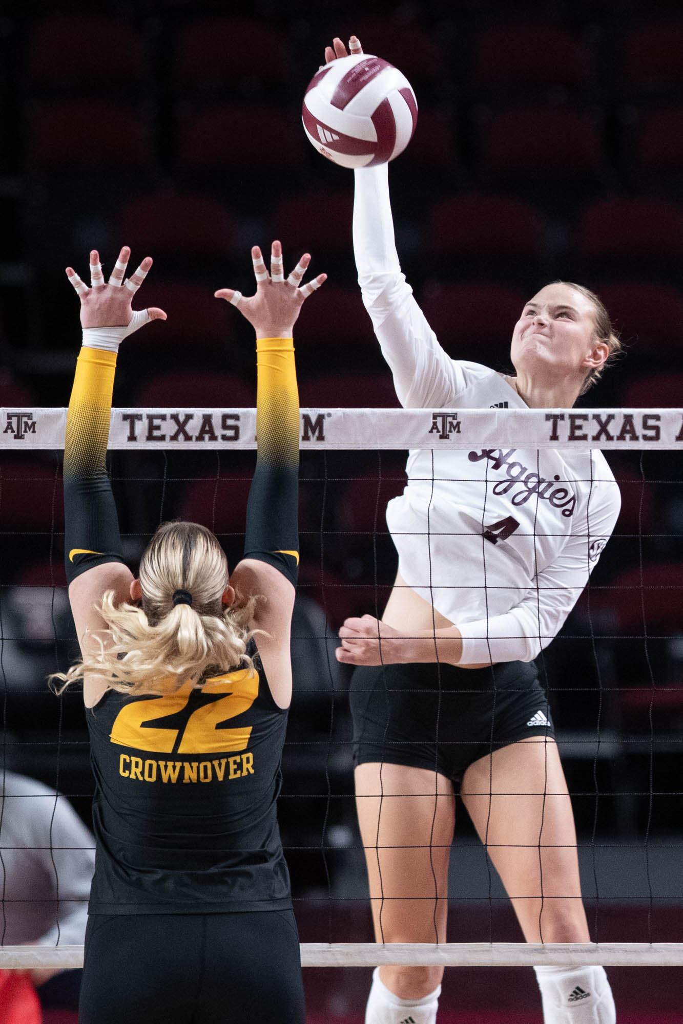 GALLERY: Volleyball vs. Missouri