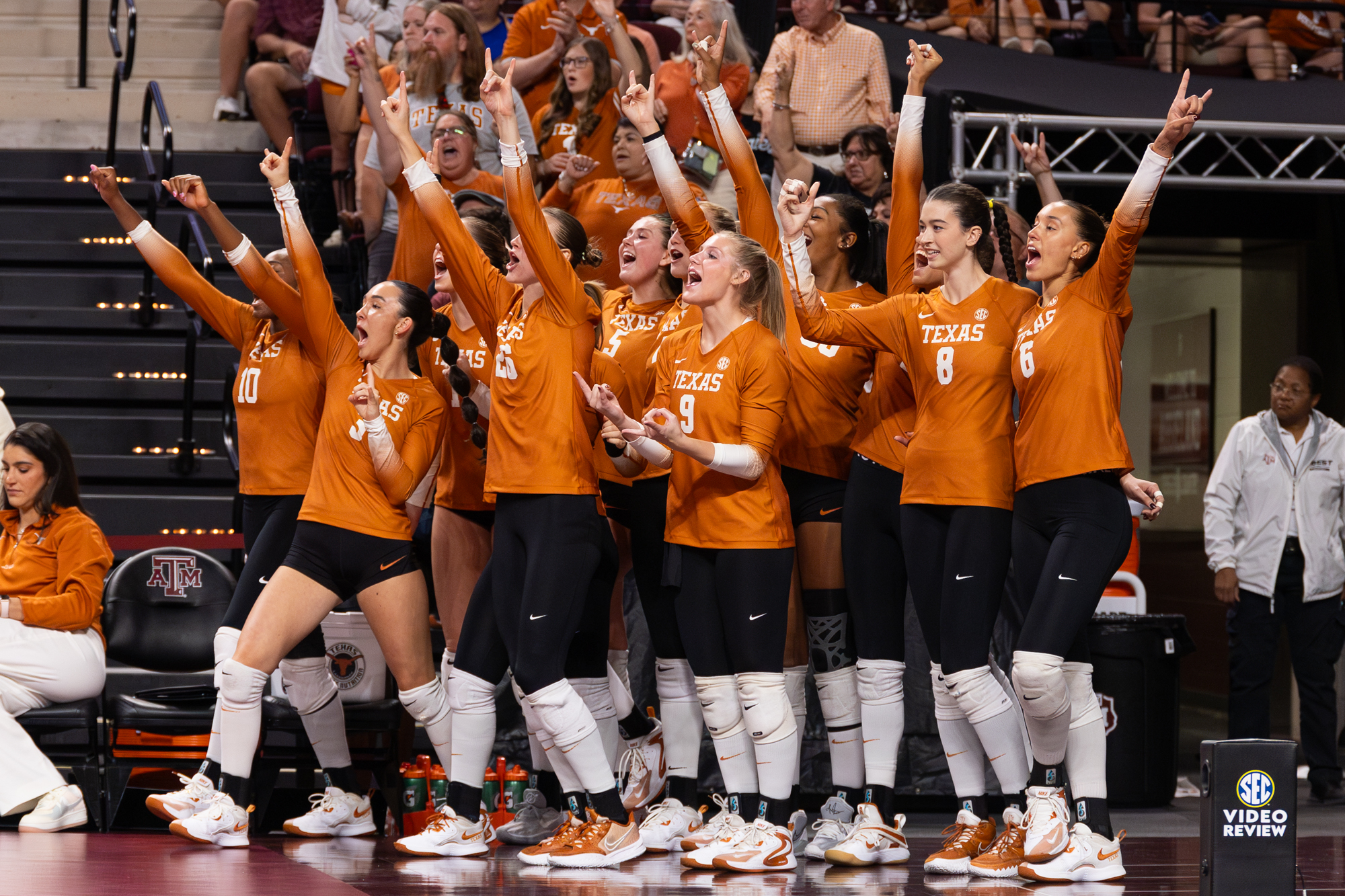 GALLERY: Volleyball vs. Texas