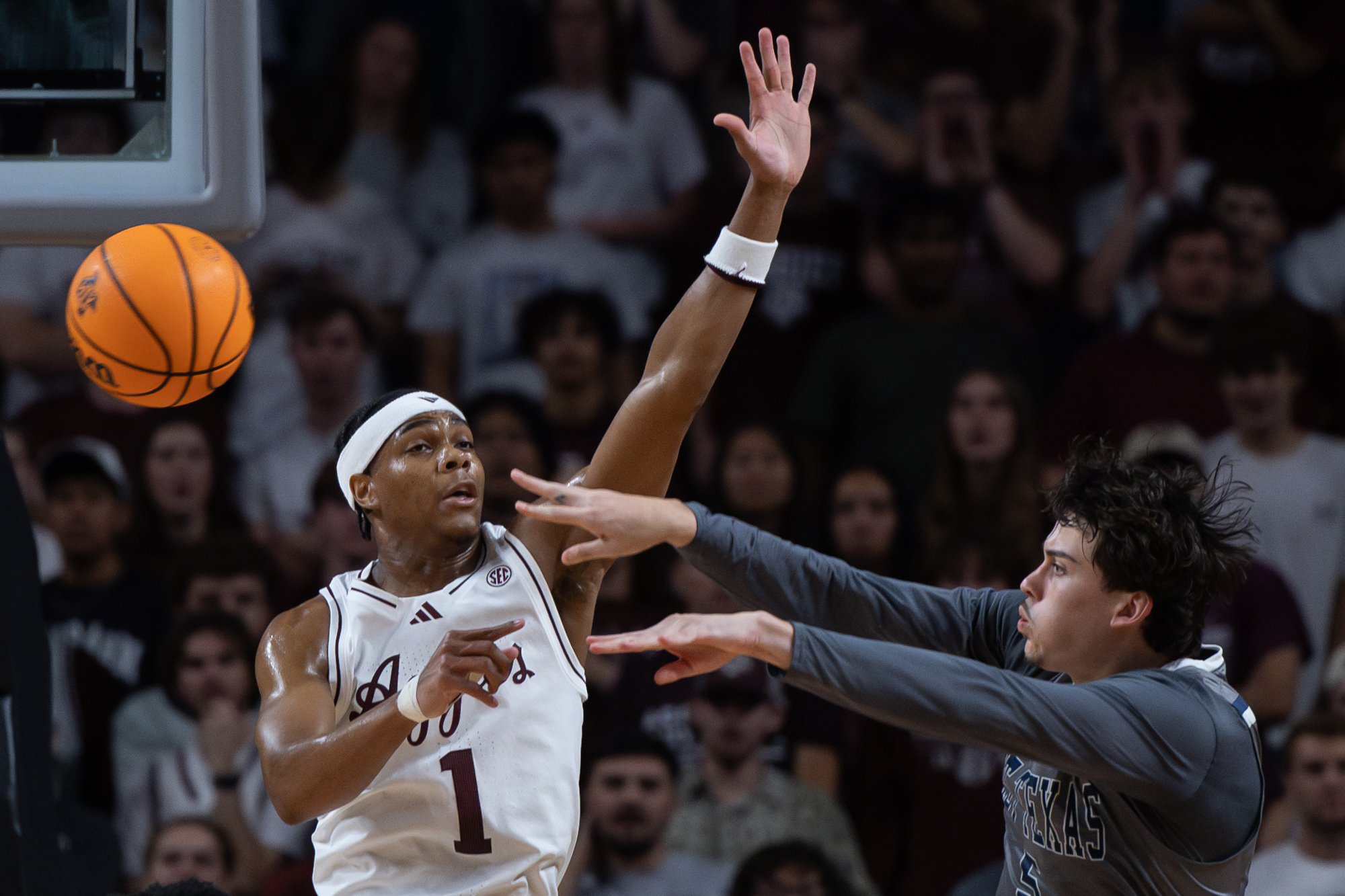 GALLERY: Men's Basketball vs. East Texas A&M