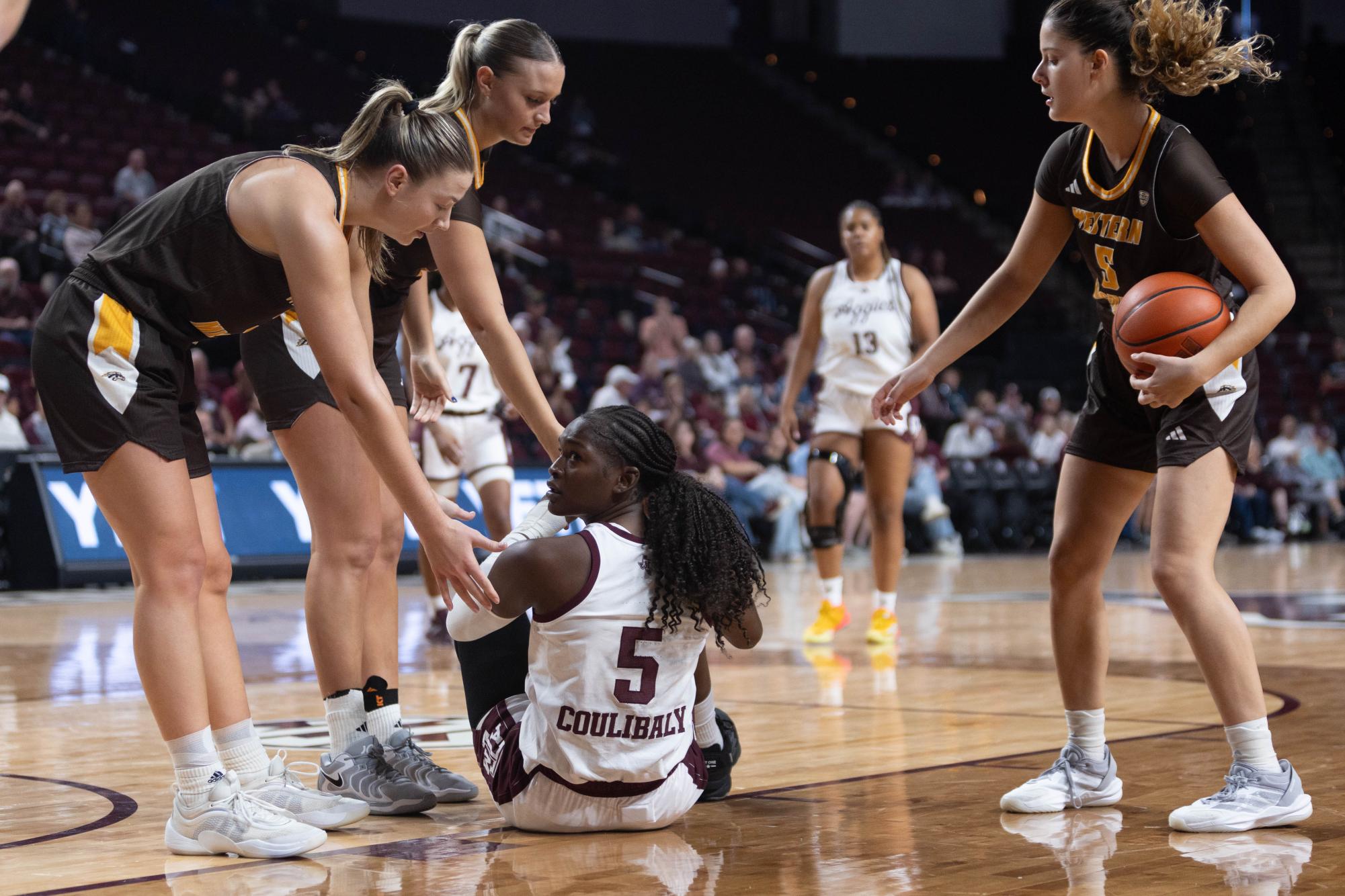 GALLERY: Women's Basketball vs. Western Michigan