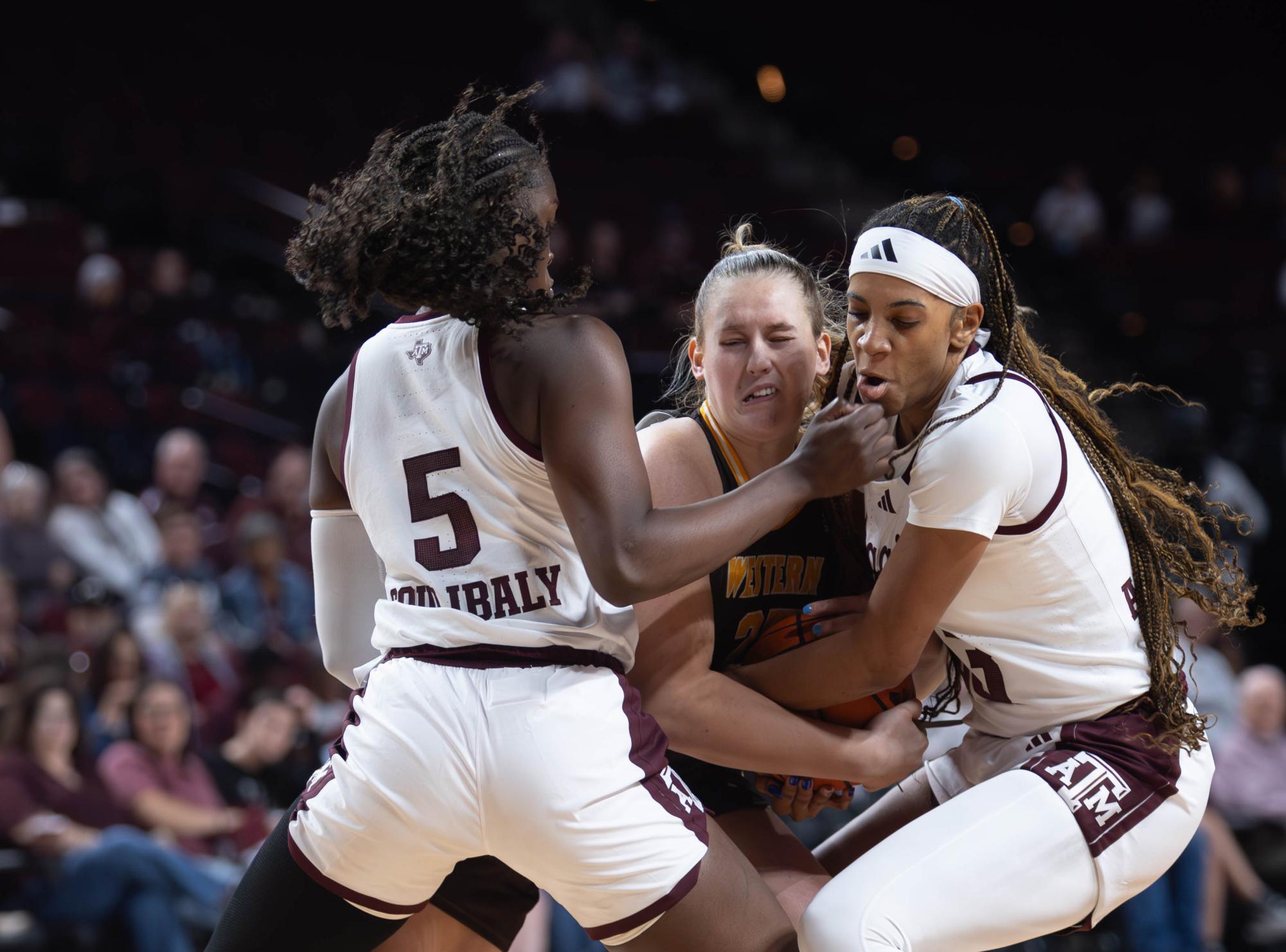 GALLERY: Women's Basketball vs. Western Michigan