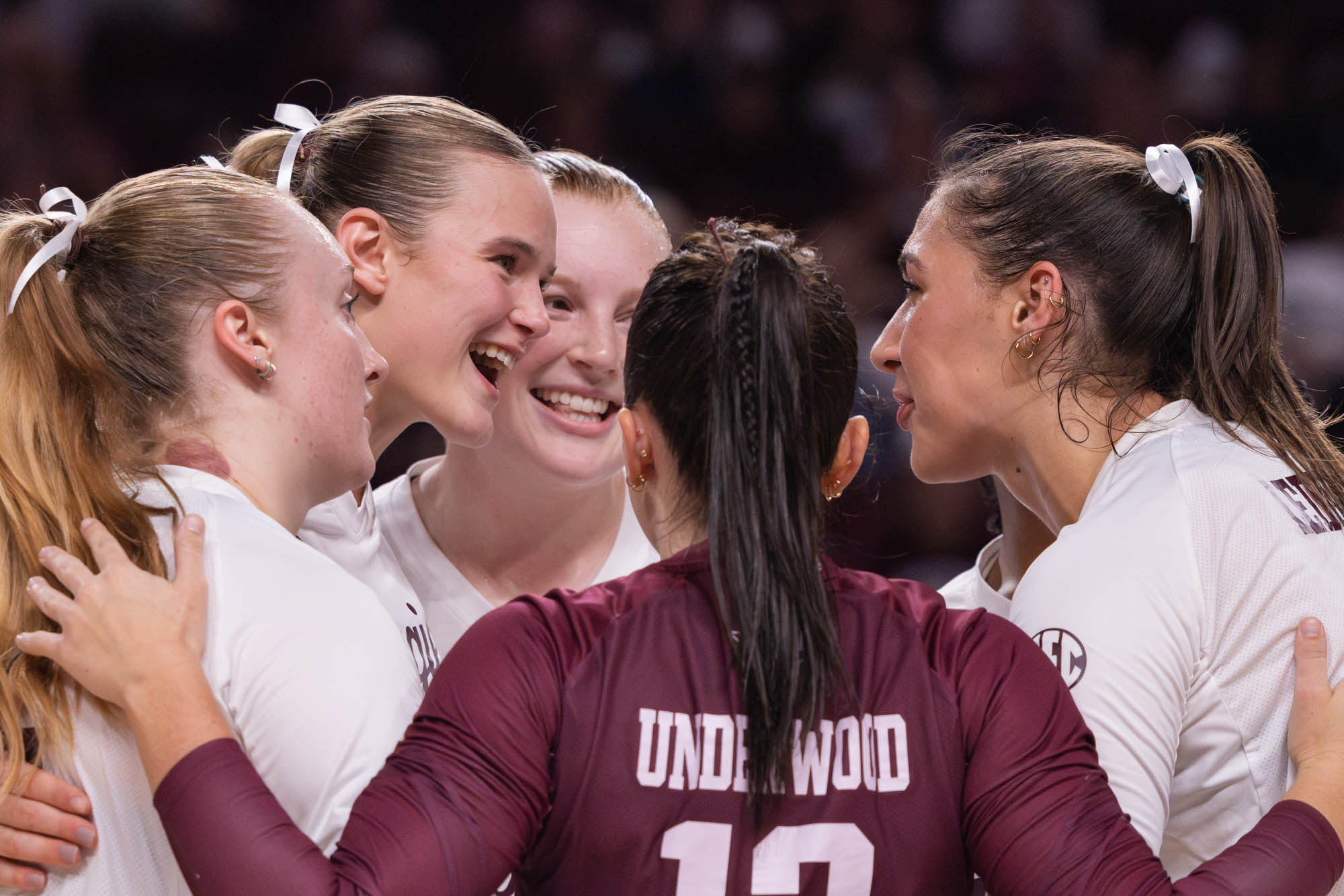 GALLERY: Volleyball vs. Mississippi State