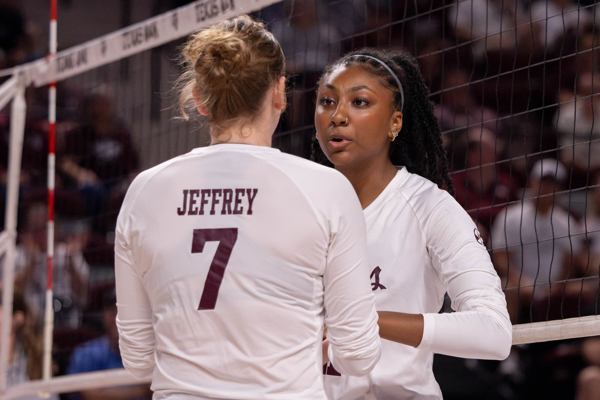 GALLERY: Volleyball vs. Mississippi State