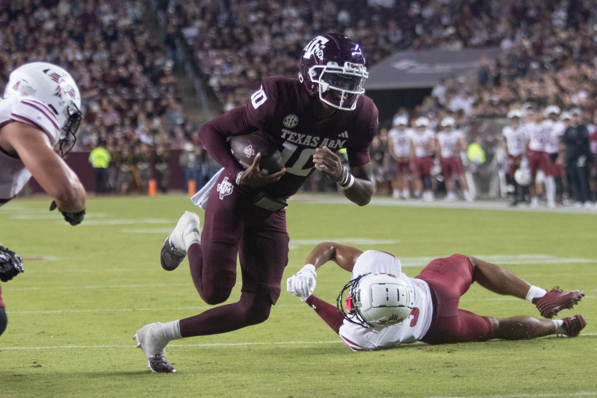 Texas A&amp;M quarterback Marcel Reed (10) runs toward the end zone during Texas A&amp;M’s game against New Mexico State at Kyle Field on Saturday, Nov. 16, 2024. (Trinity Hindman/The Battalion)