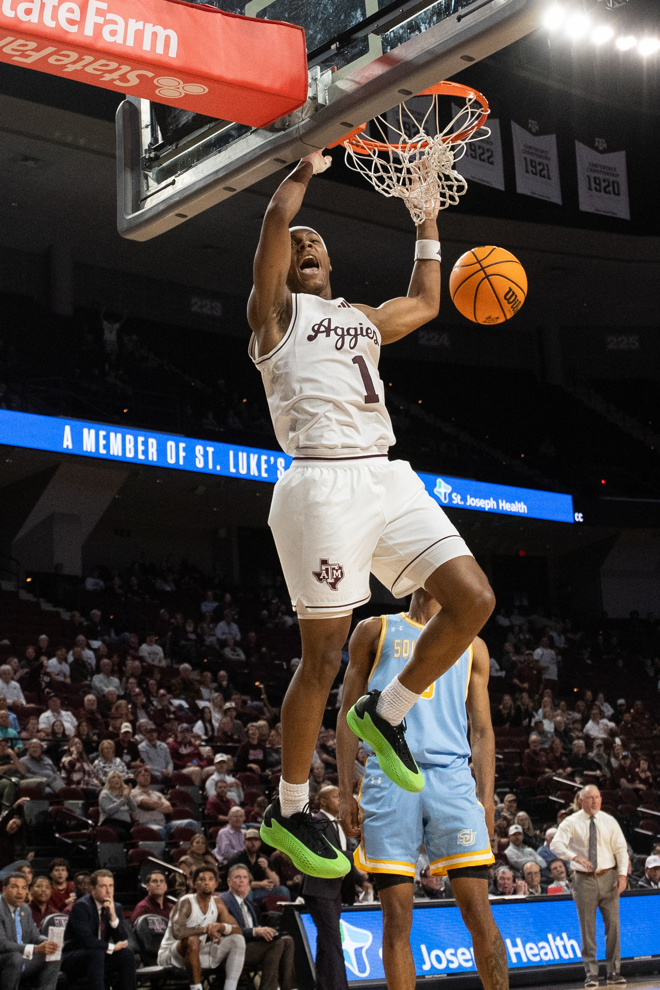 GALLERY: Men's Basketball vs. Southern University