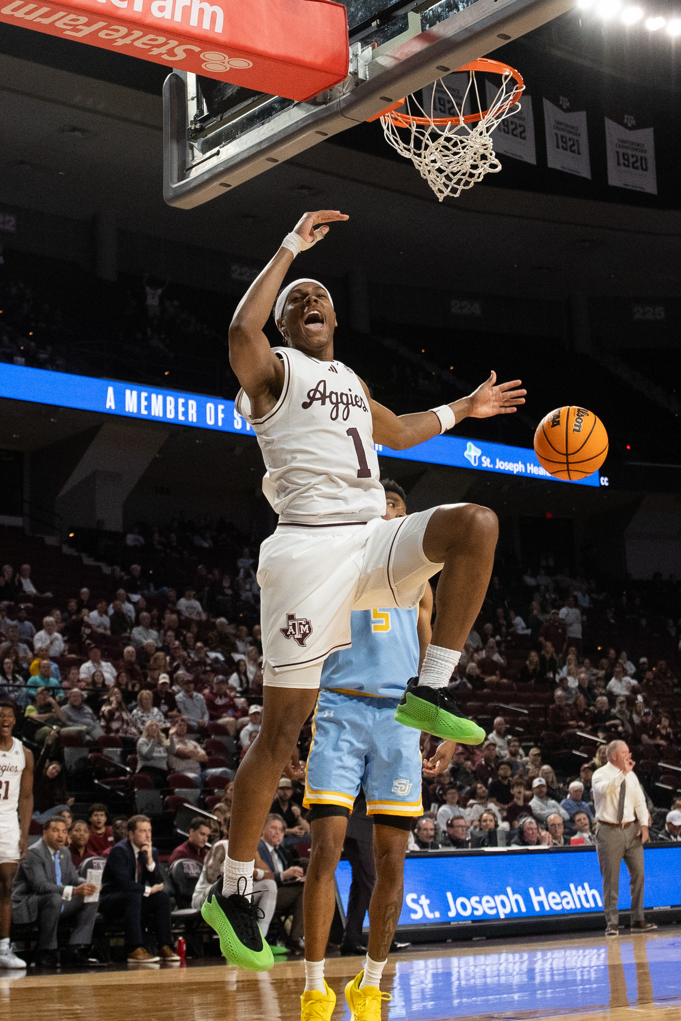 GALLERY: Men's Basketball vs. Southern University