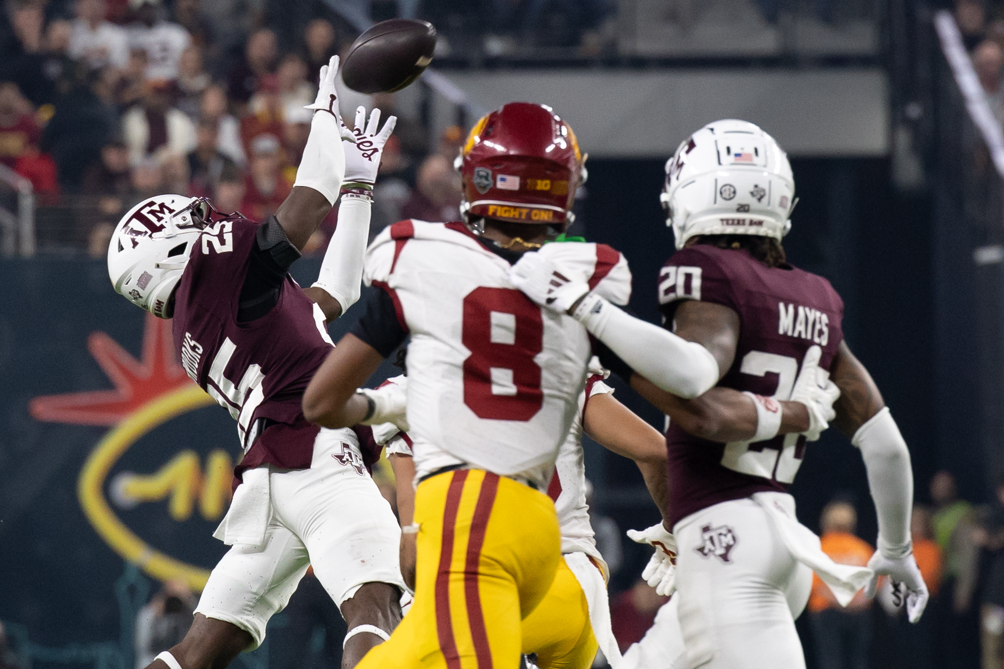 GALLERY: Football vs. USC (SRS Distribution Las Vegas Bowl)