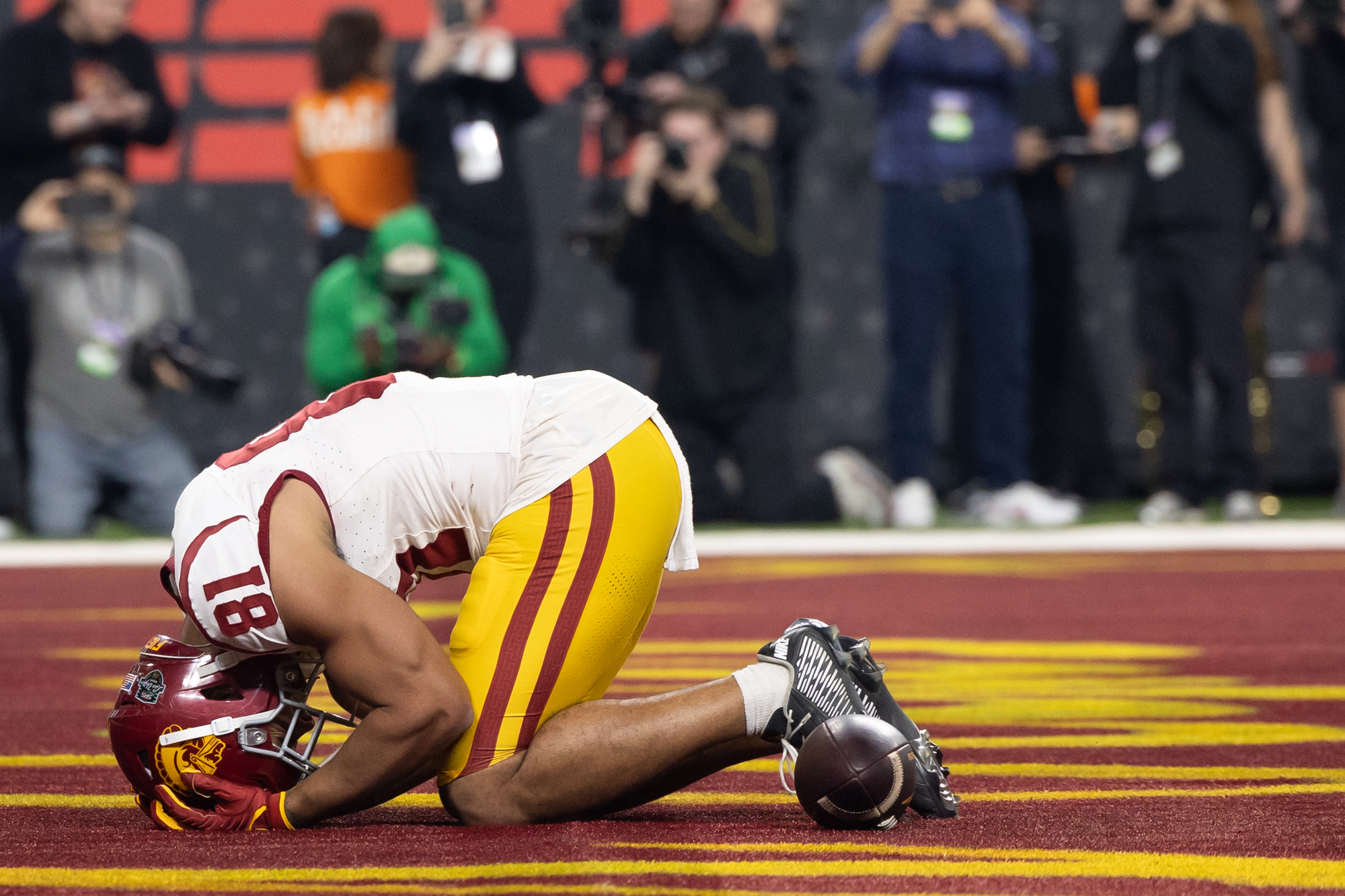 GALLERY: Football vs. USC (SRS Distribution Las Vegas Bowl)