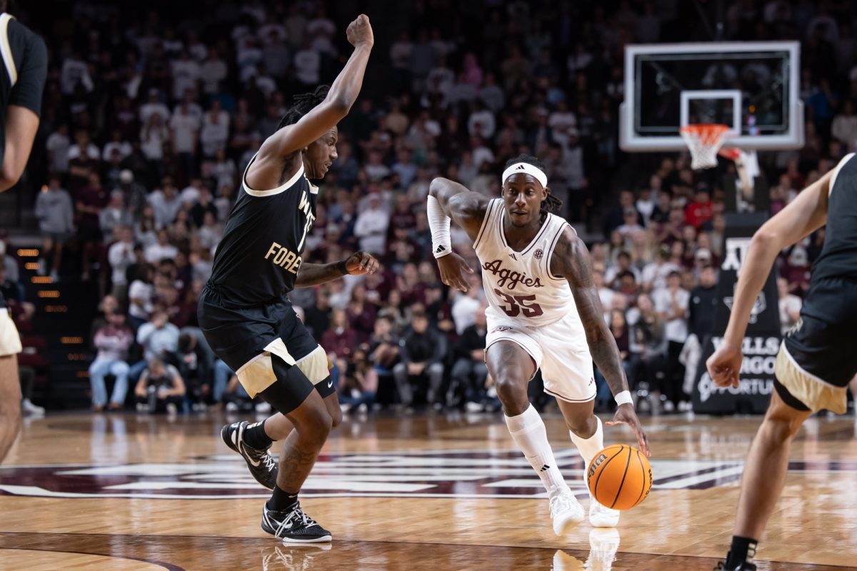 Texas A&amp;M guard Manny Obaseki (35) drives toward the basket during Texas A&amp;M’s game against Wake Forest at Reed Arena on Tuesday, Dec. 3, 2024. (Chris Swann/The Battalion)