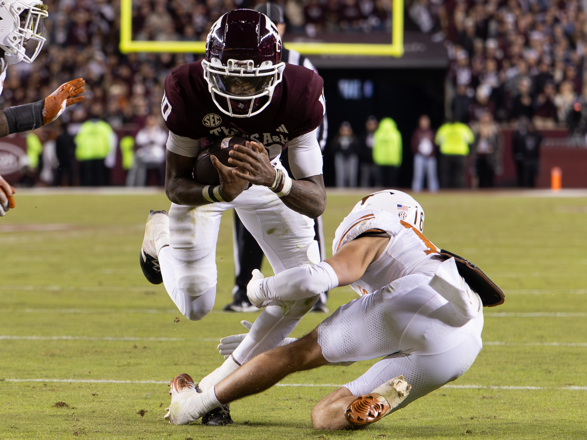 GALLERY: Football vs. texas