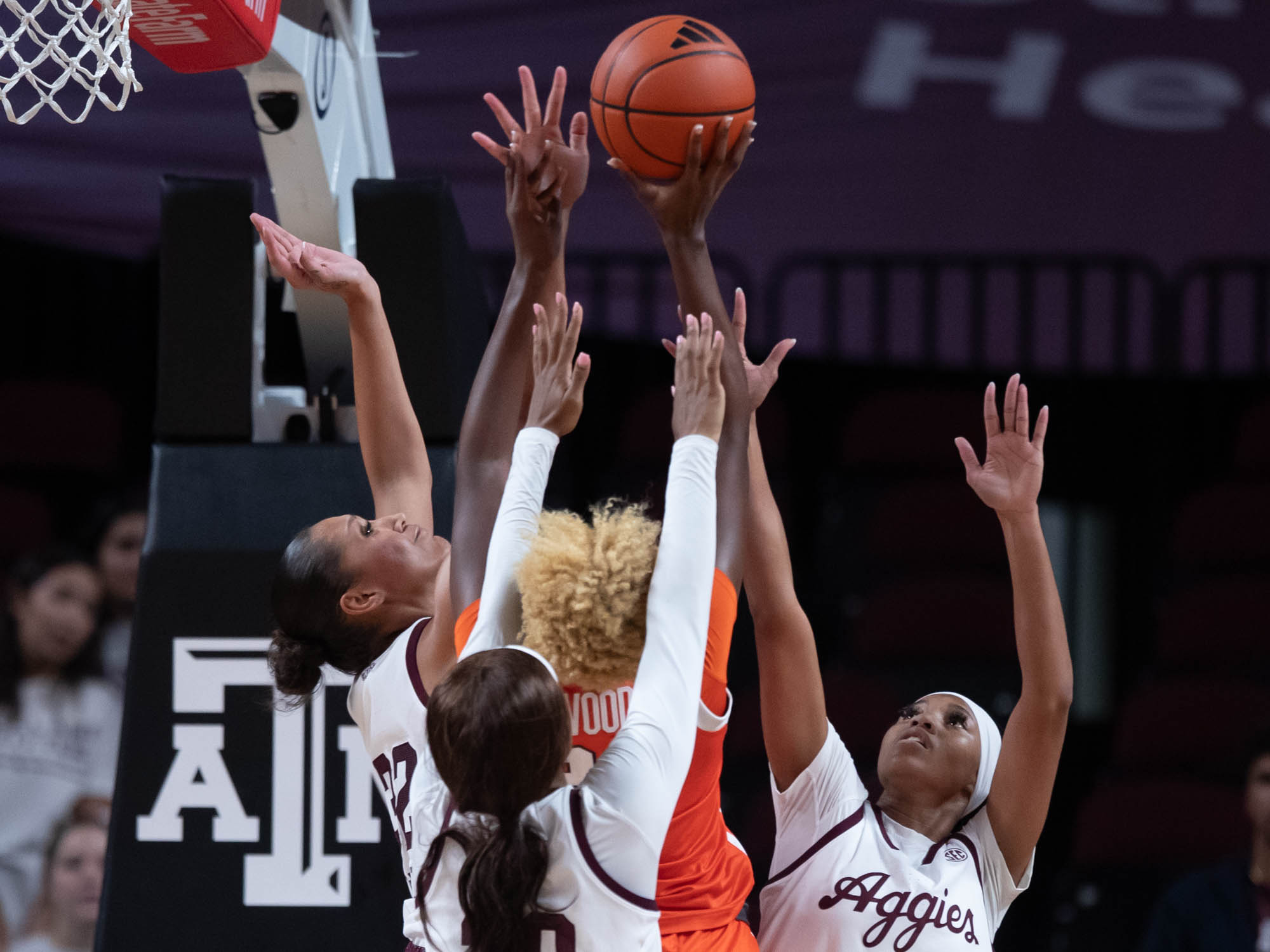 GALLERY: Women's Basketball vs. Syracuse